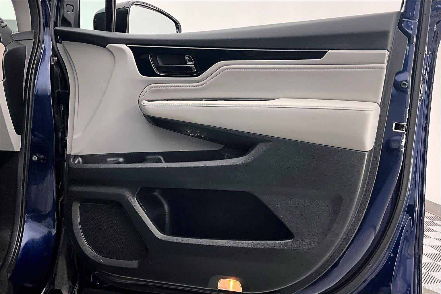 Thumbnail: 2019 Honda Odyssey - 23