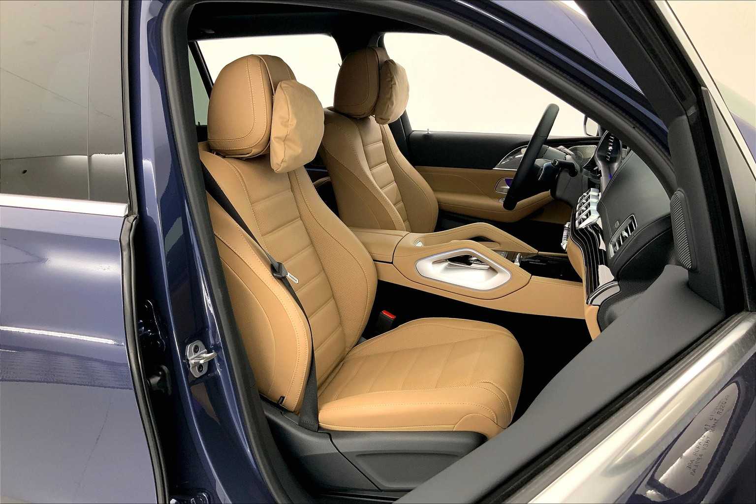 Thumbnail: 2026 Mercedes-Benz GLS - 14