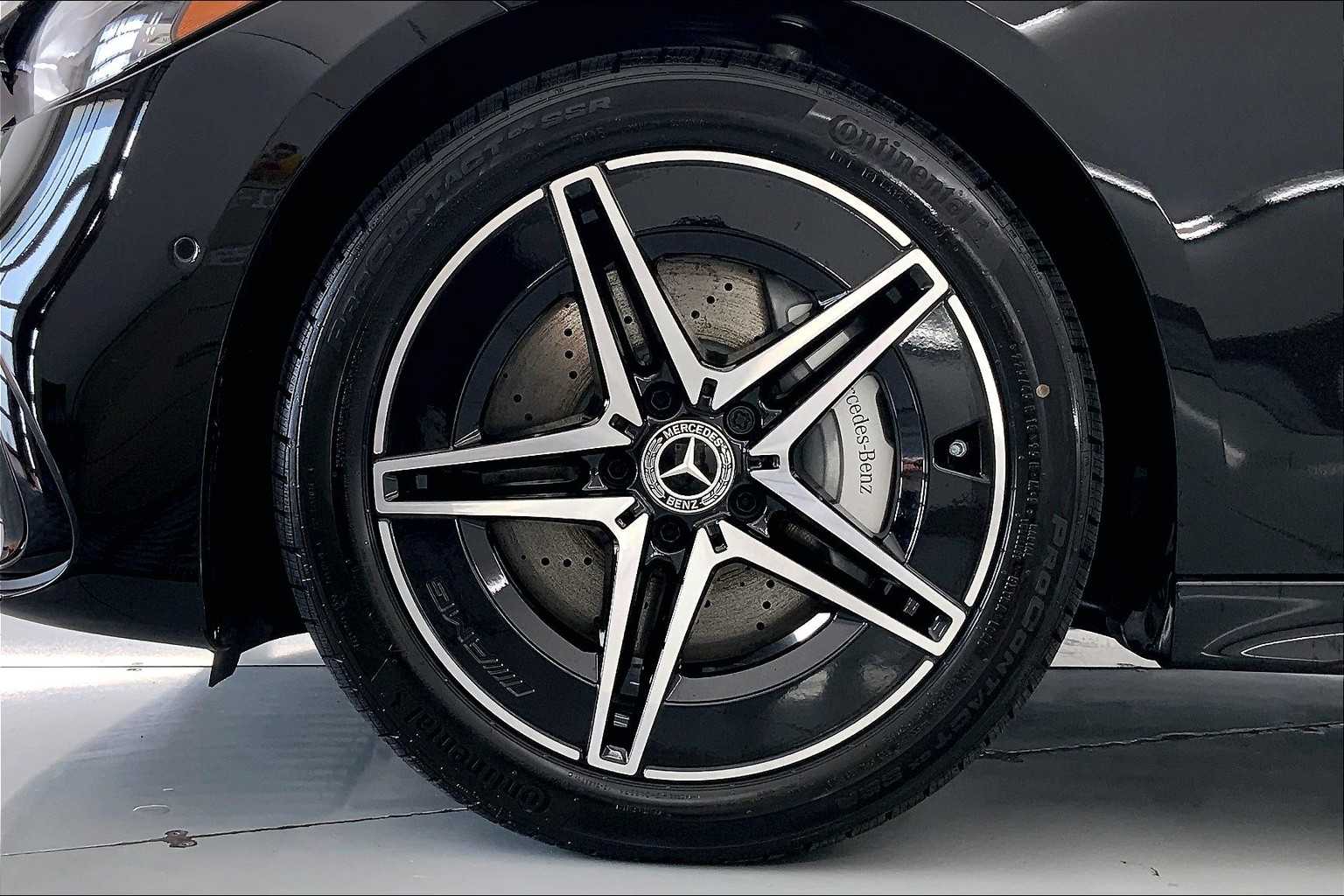 Thumbnail: 2025 Mercedes-Benz C-Class - 8