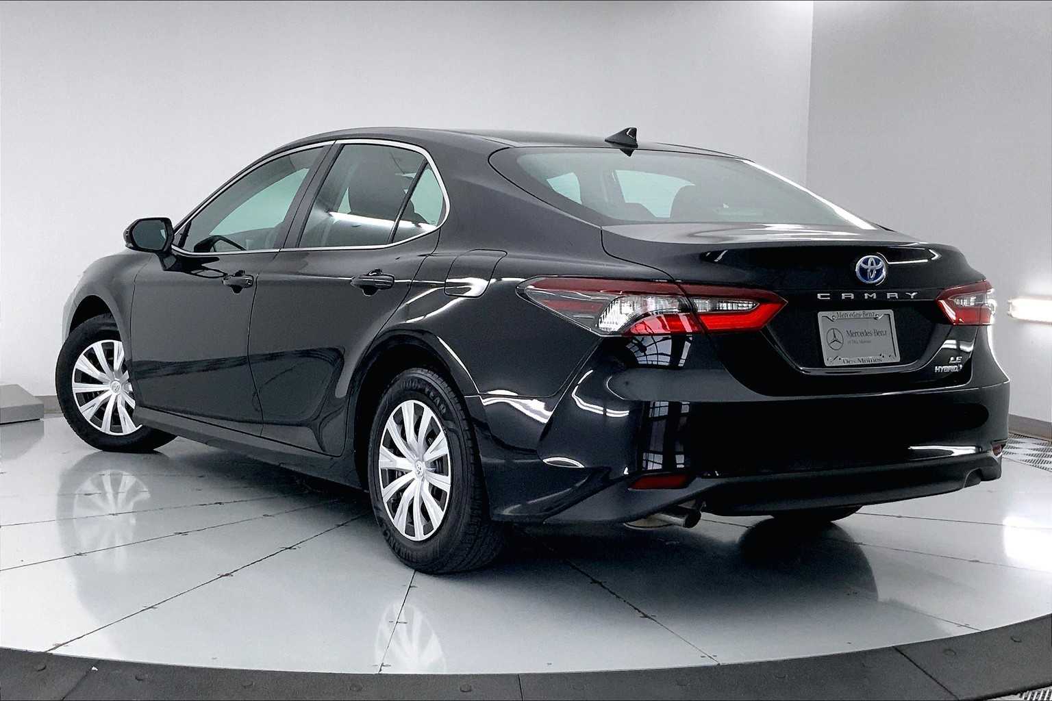 Thumbnail: 2022 Toyota Camry - 4