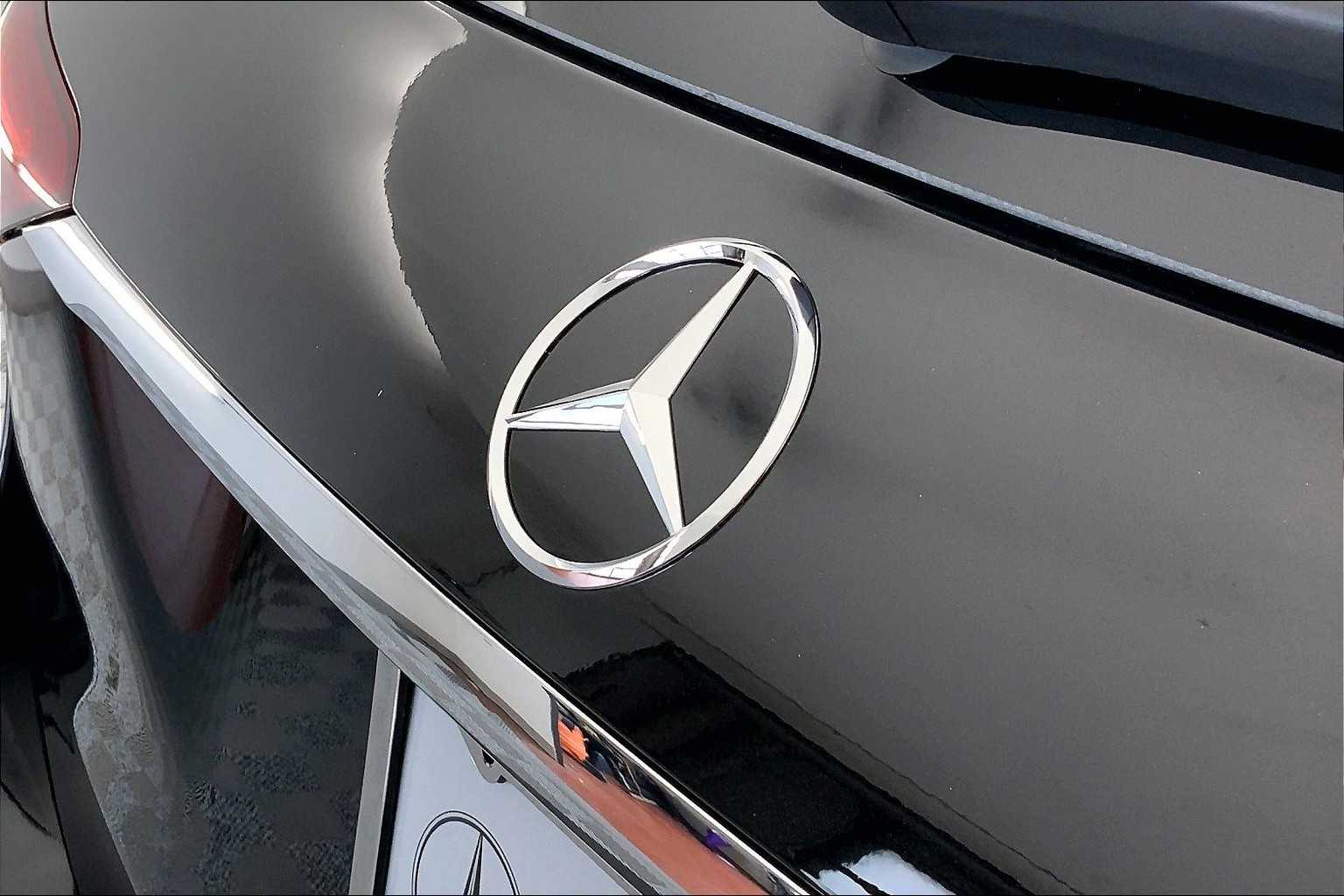 Thumbnail: 2026 Mercedes-Benz GLE - 22