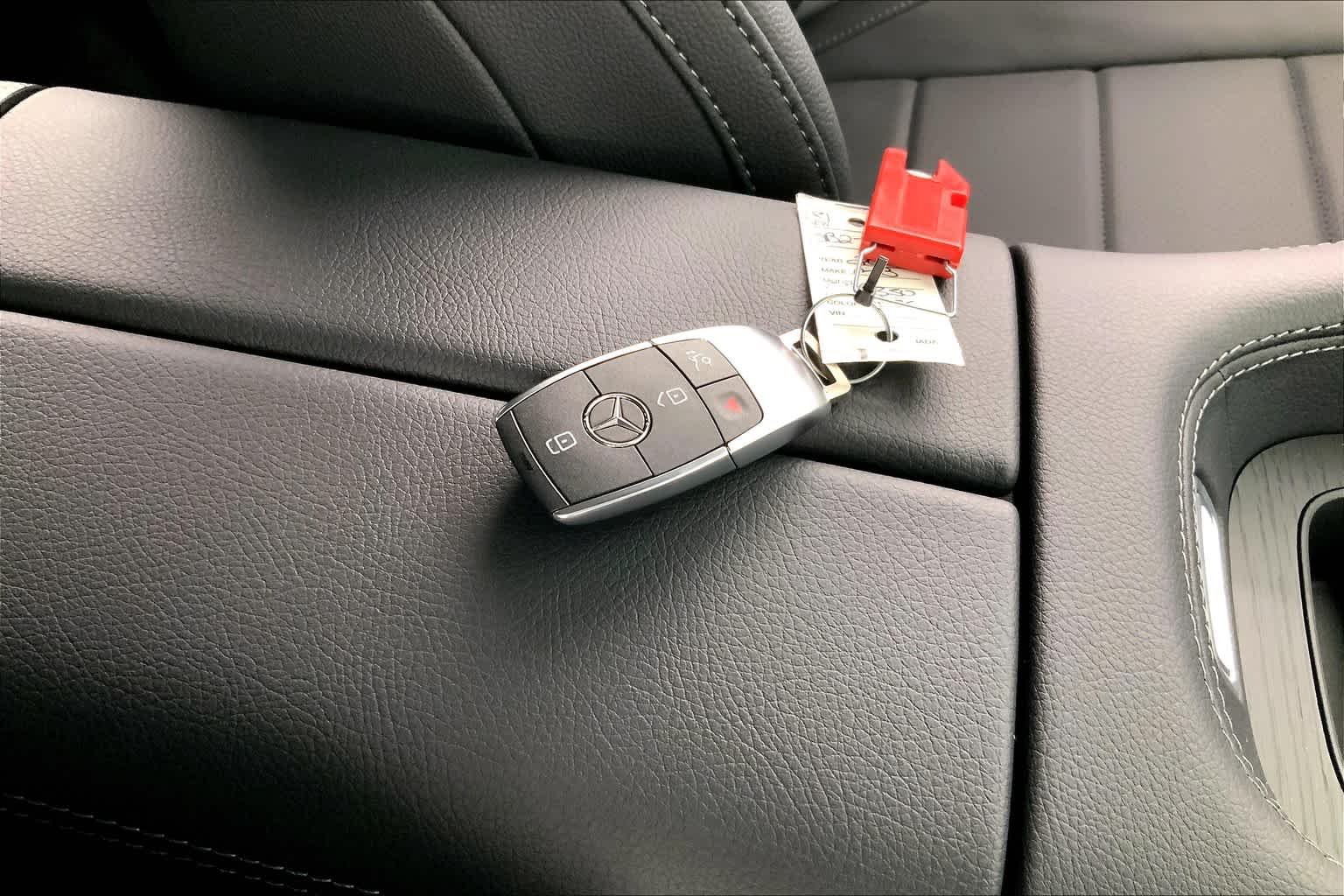 Thumbnail: 2025 Mercedes-Benz GLE - 20