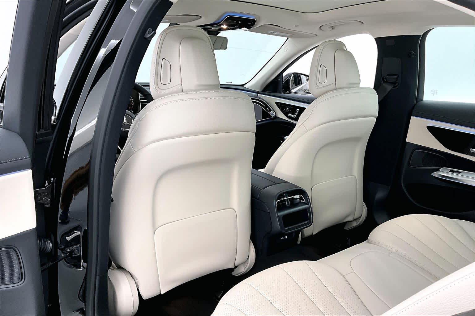 Thumbnail: 2026 Mercedes-Benz E-Class - 12