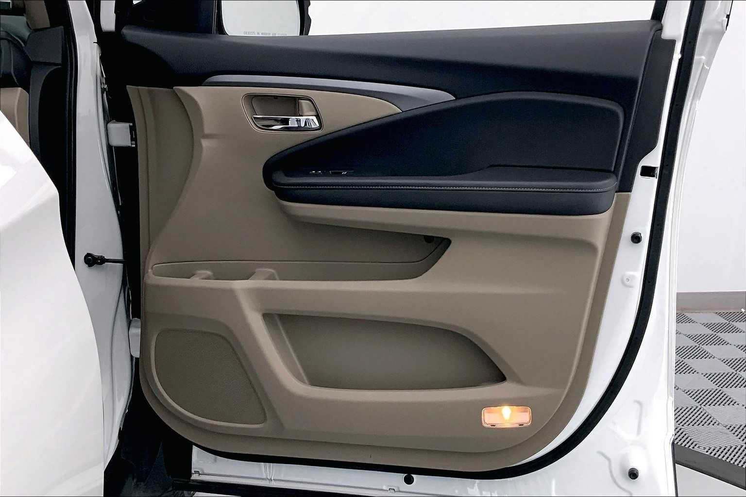 Thumbnail: 2022 Honda Ridgeline - 24