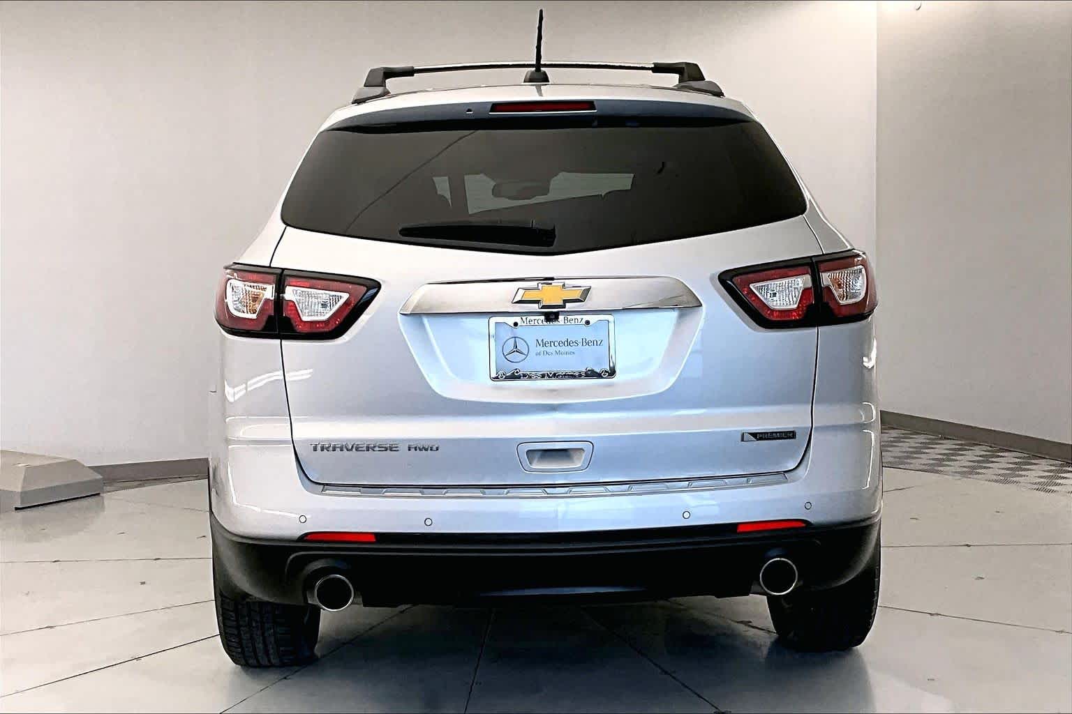 Thumbnail: 2017 Chevrolet Traverse - 5