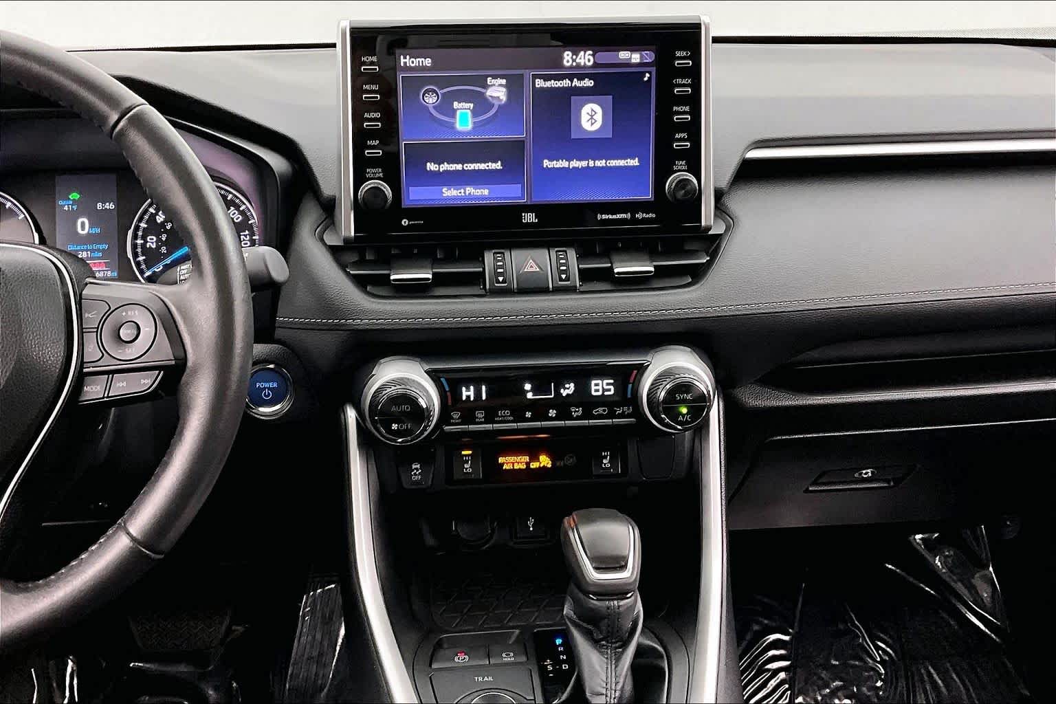 Thumbnail: 2022 Toyota RAV4 - 16