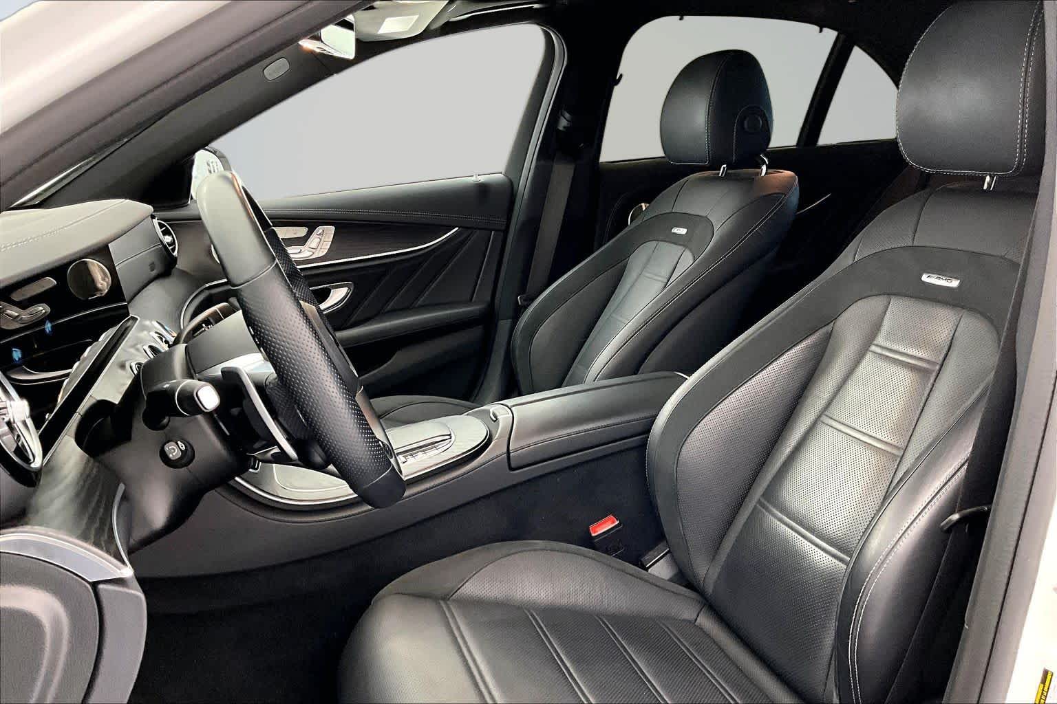 Thumbnail: 2022 Mercedes-Benz E-Class - 11