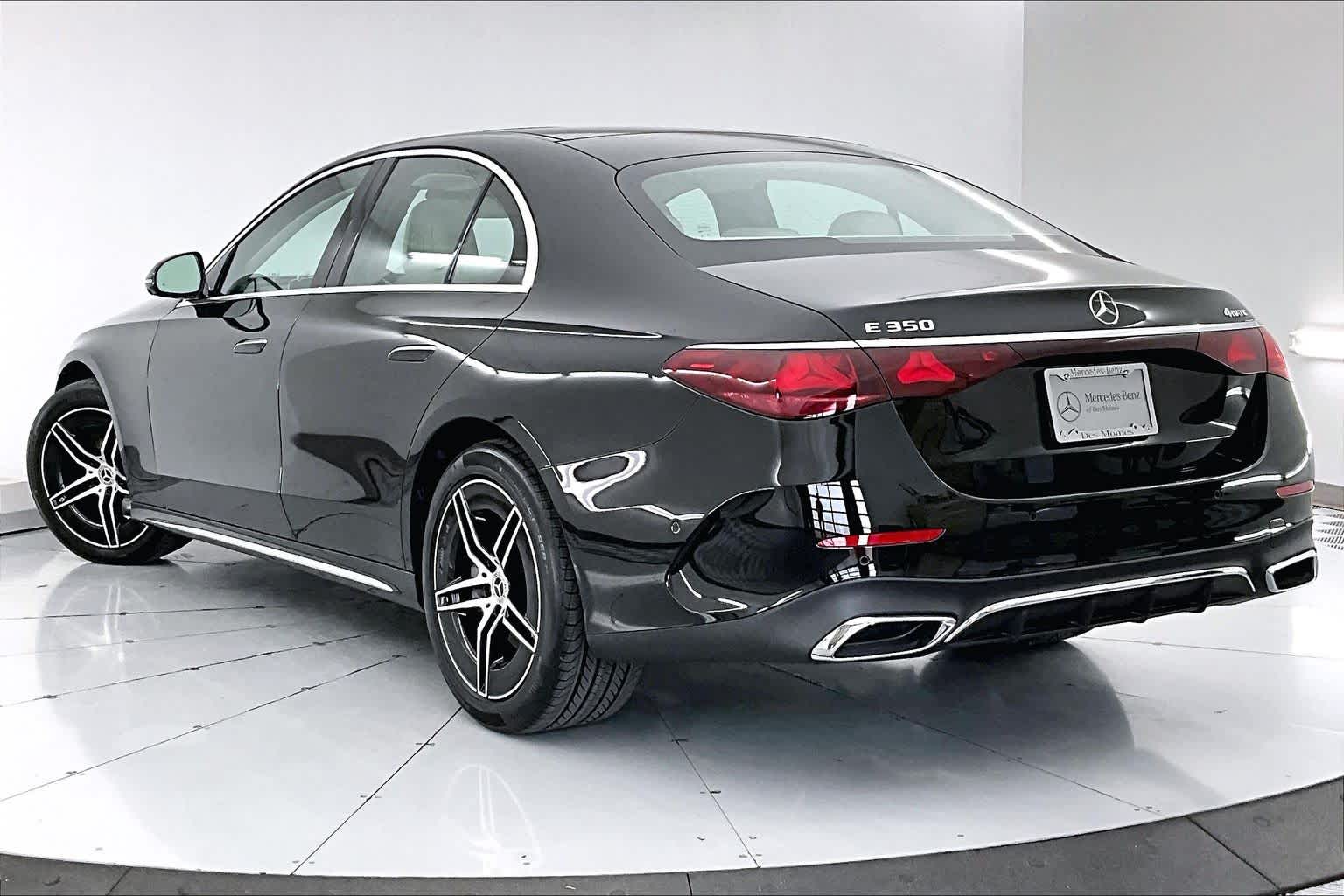 Thumbnail: 2026 Mercedes-Benz E-Class - 4