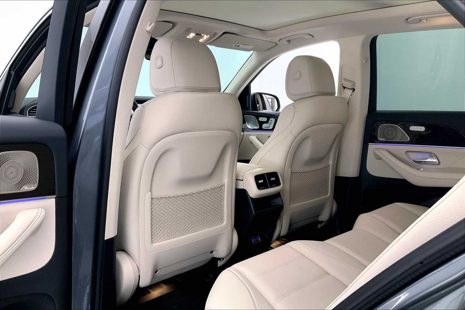 Thumbnail: 2026 Mercedes-Benz GLE - 12