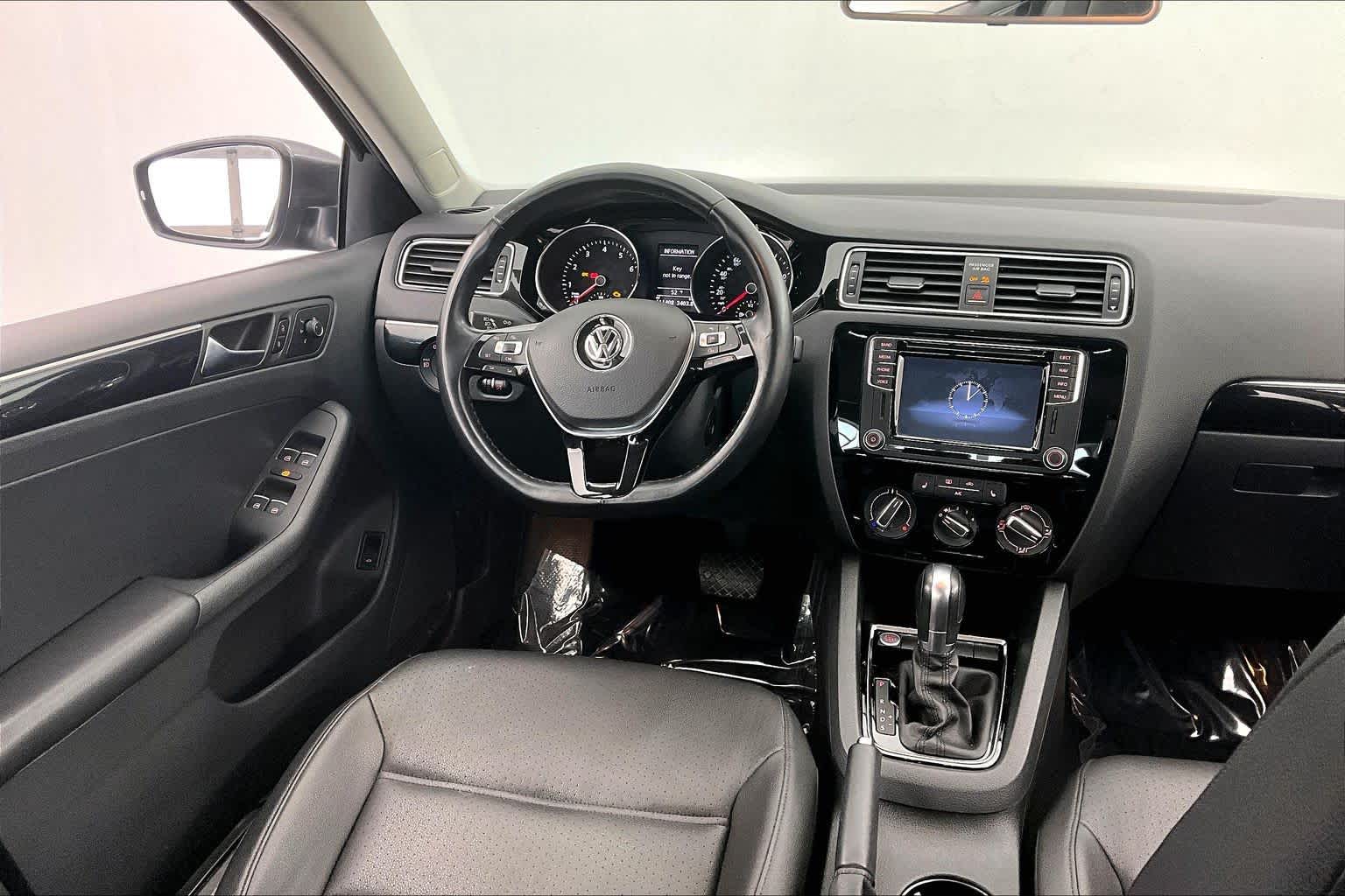 Thumbnail: 2016 Volkswagen Jetta - 15