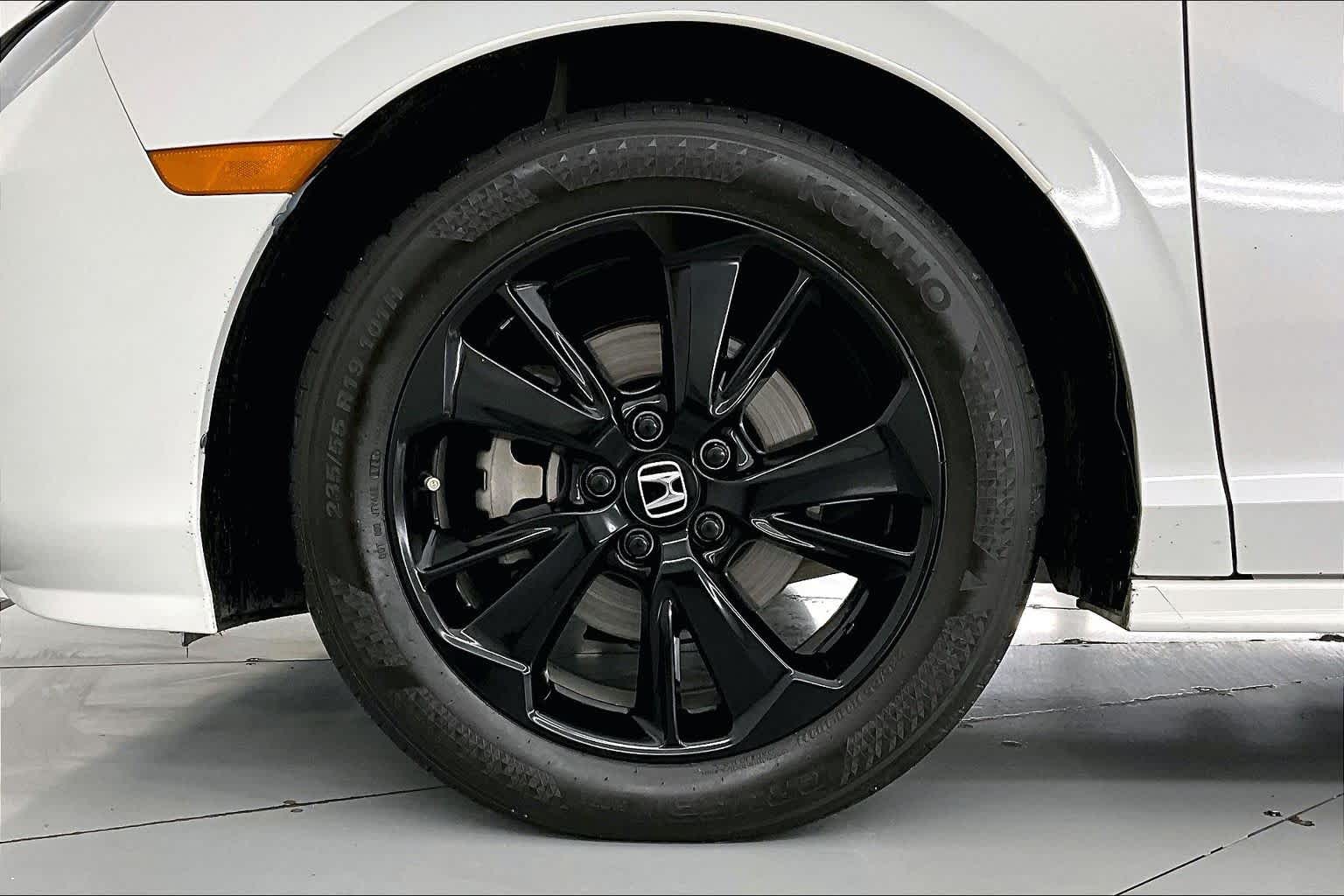 Thumbnail: 2023 Honda Odyssey - 8