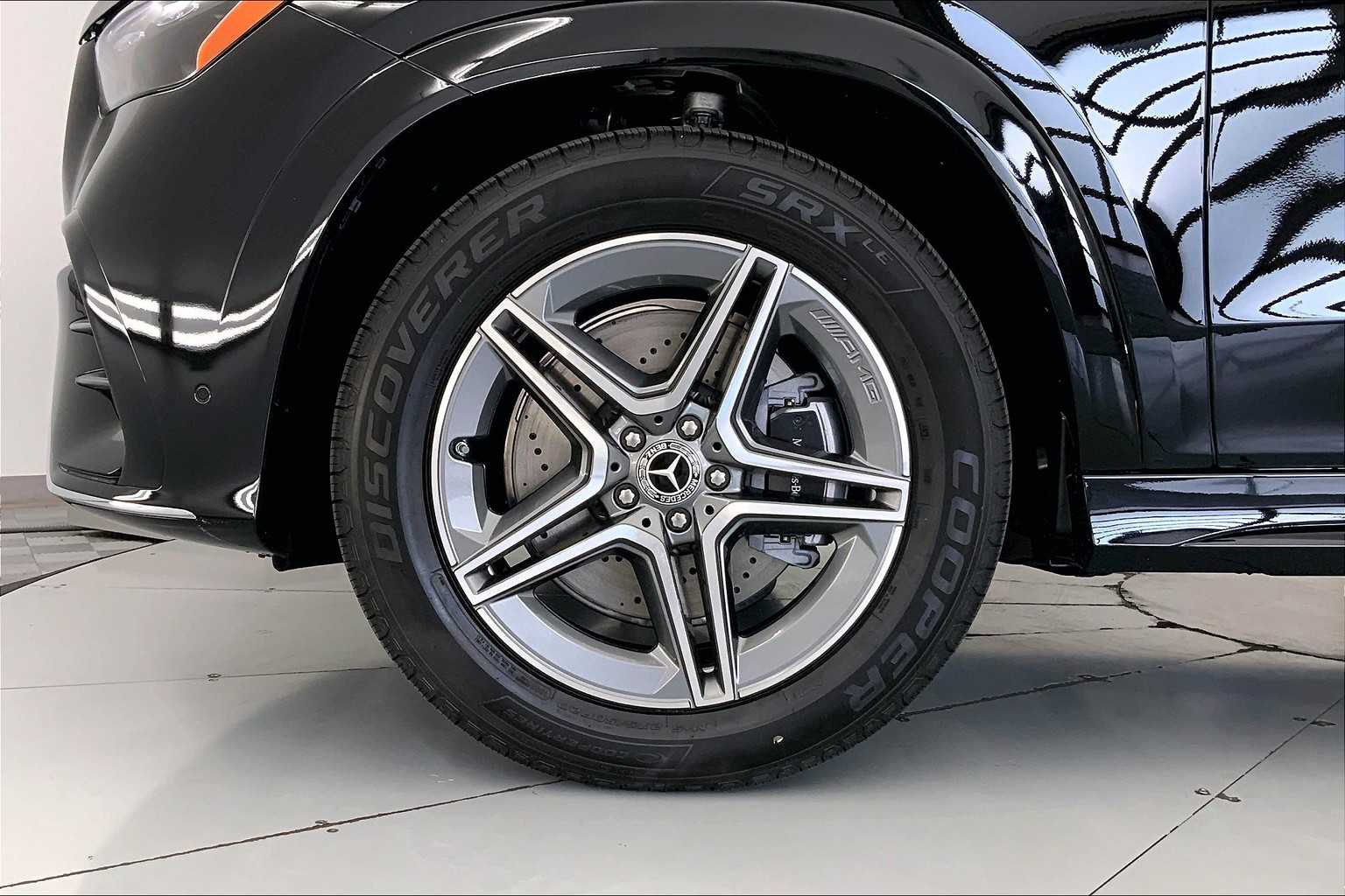 Thumbnail: 2026 Mercedes-Benz GLE - 8