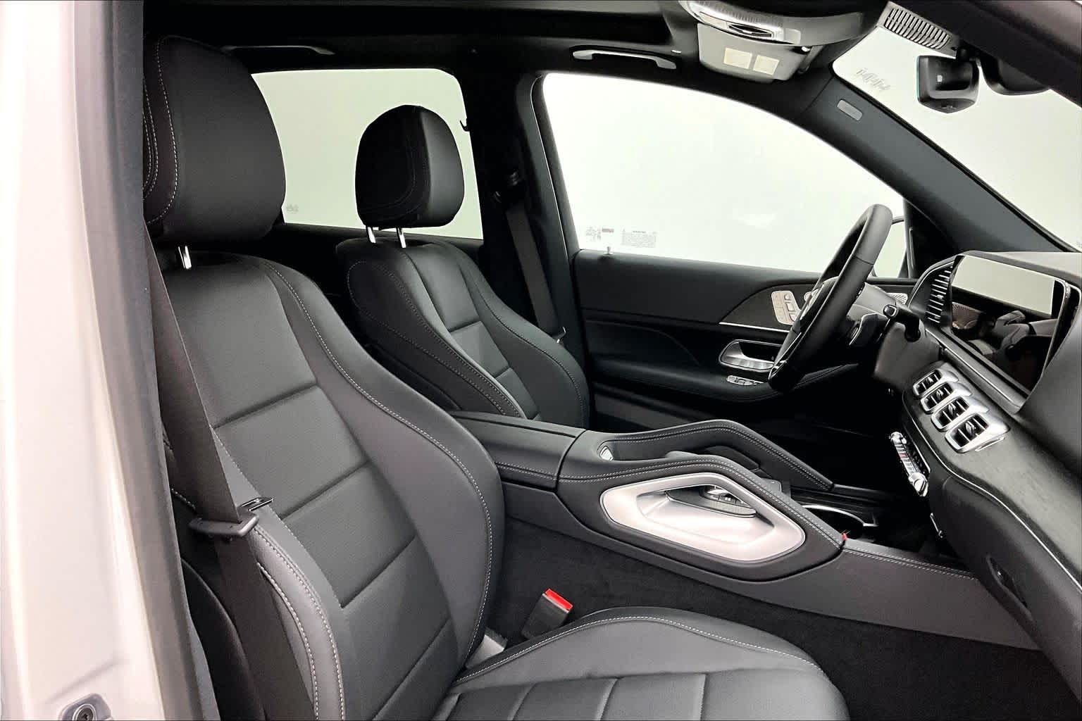 Thumbnail: 2026 Mercedes-Benz GLE - 14