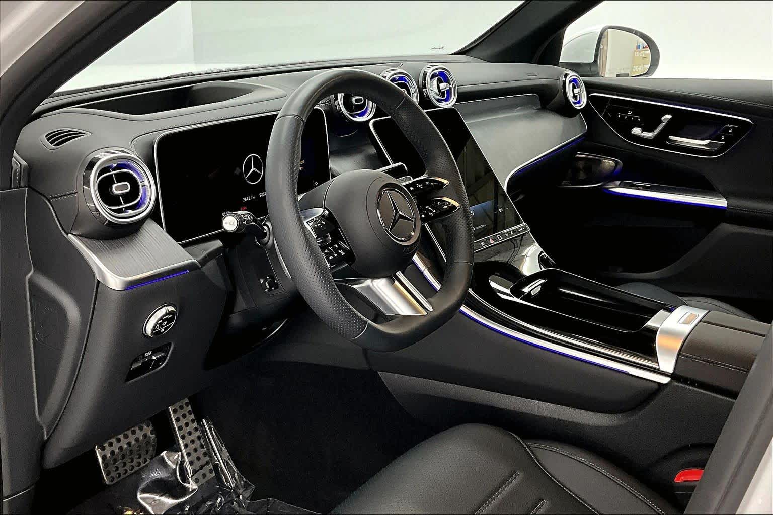 Thumbnail: 2025 Mercedes-Benz GLC - 2