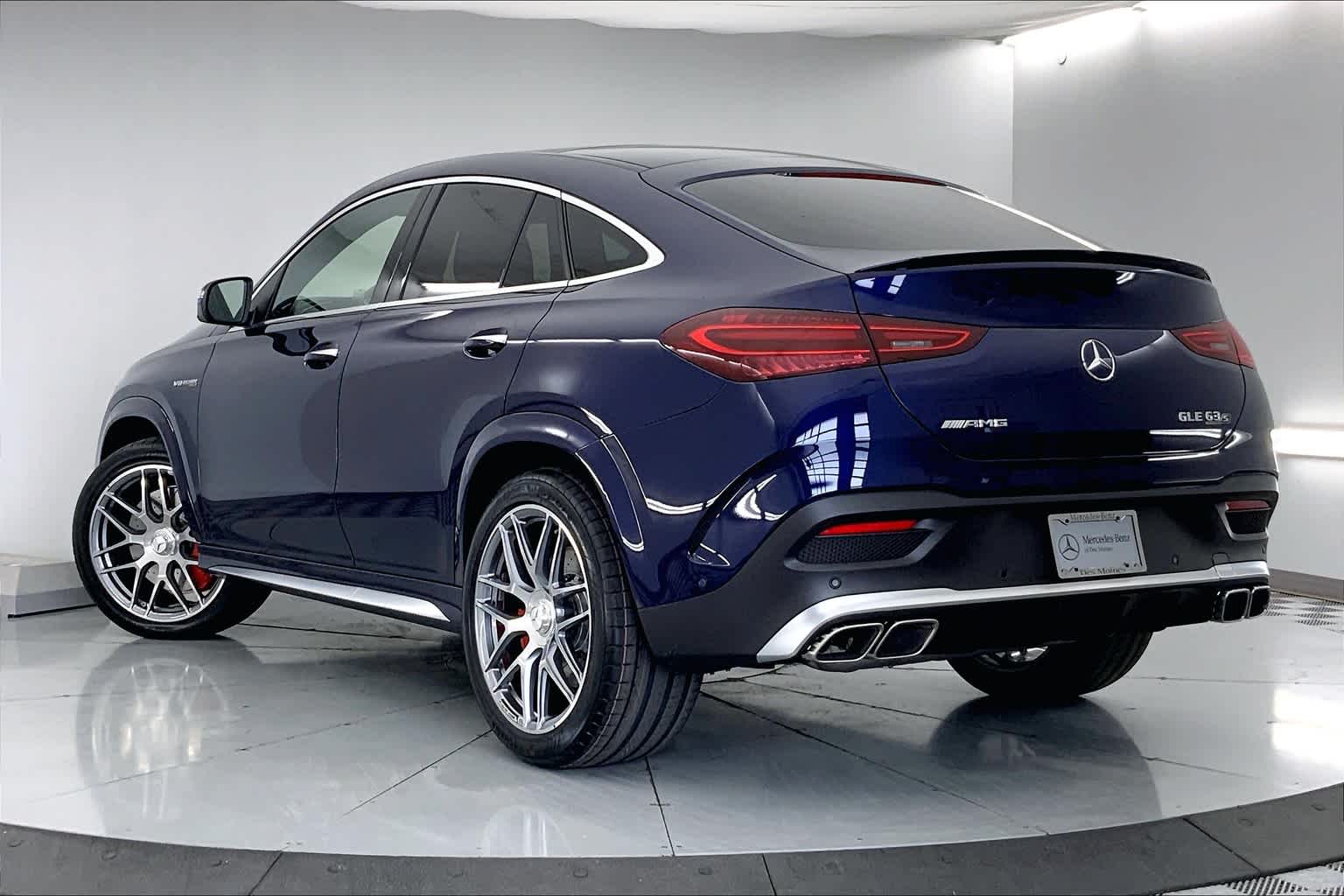 Thumbnail: 2025 Mercedes-Benz GL-Class - 4