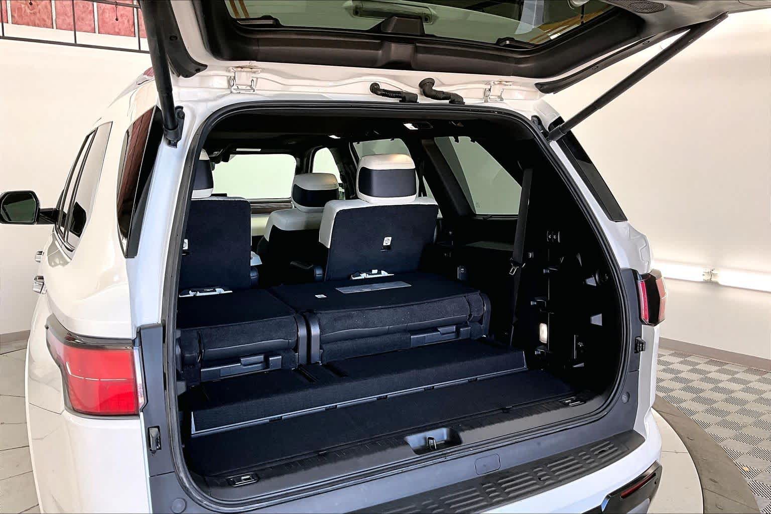 Thumbnail: 2023 Toyota Sequoia - 19