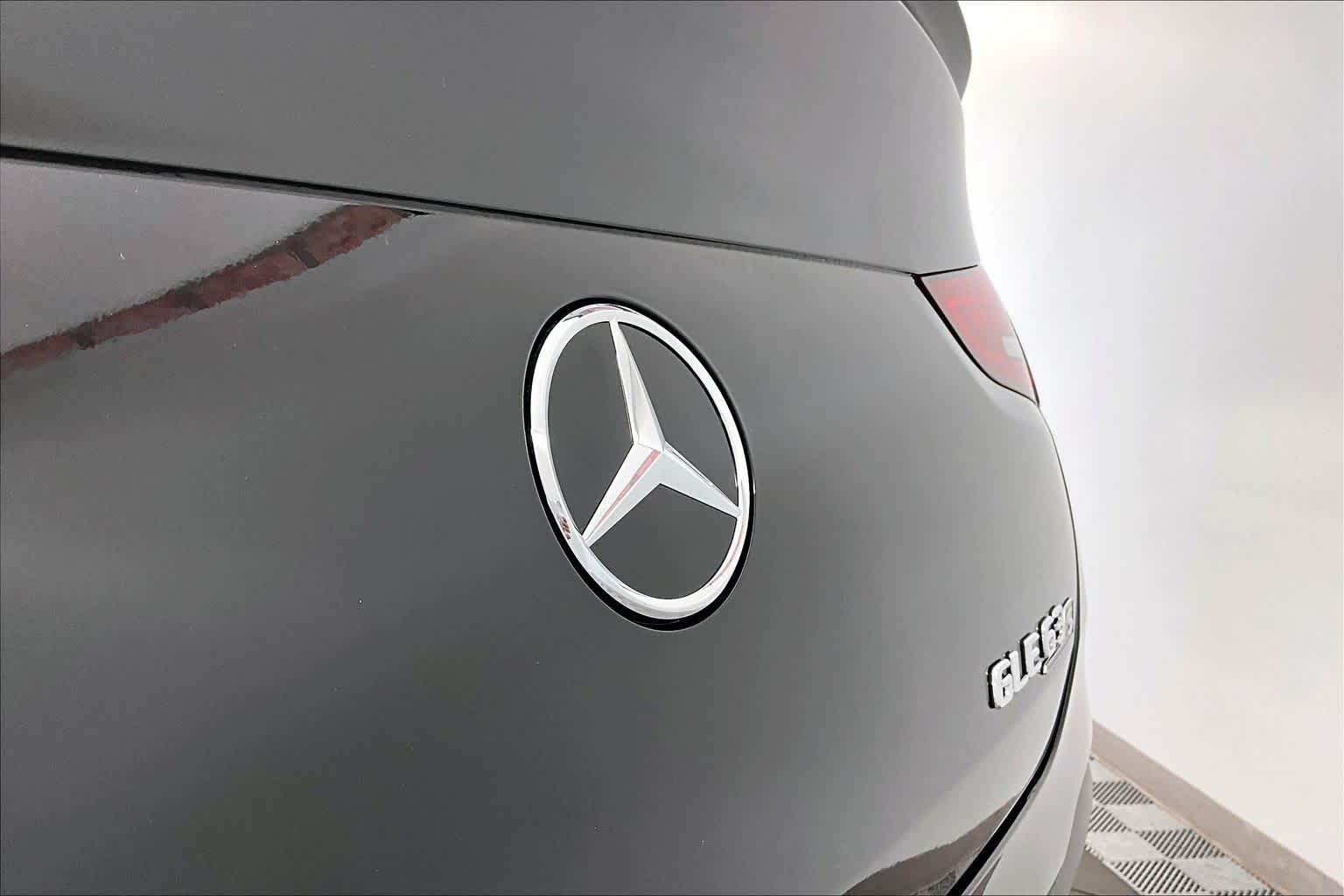 Thumbnail: 2026 Mercedes-Benz GL-Class - 22