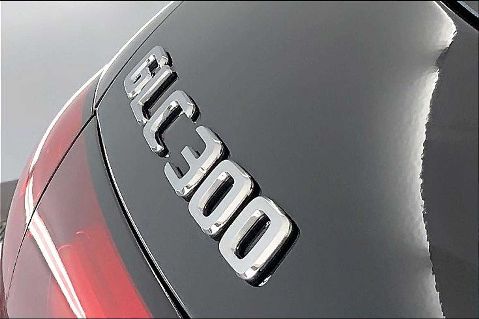 Thumbnail: 2025 Mercedes-Benz GLC - 7