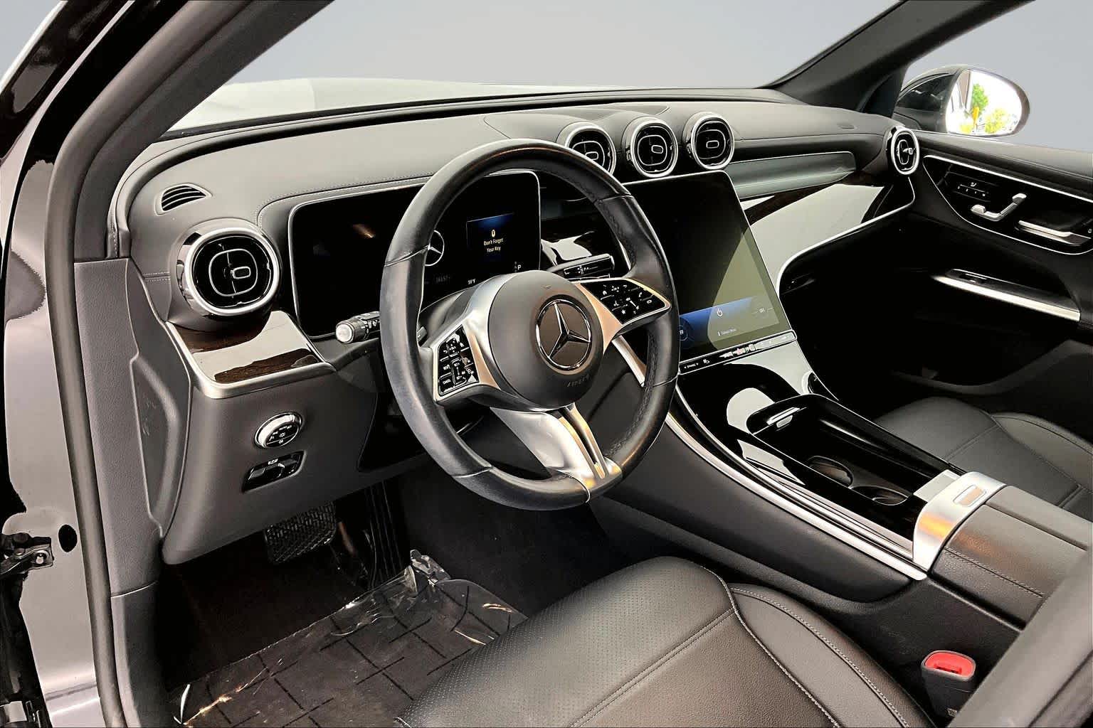 Thumbnail: 2023 Mercedes-Benz GLC - 2