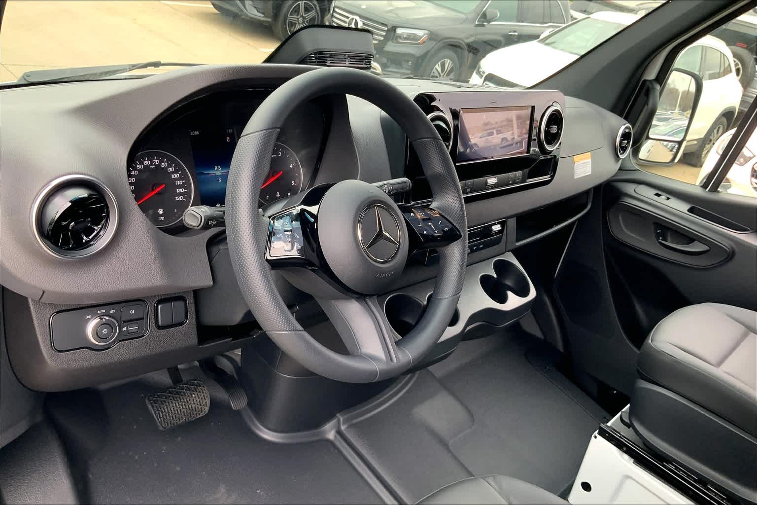 2025 Mercedes-Benz Sprinter 2500 14