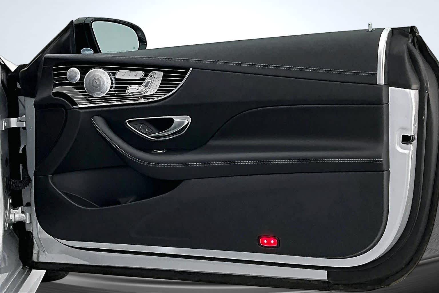 Thumbnail: 2020 Mercedes-Benz E-Class - 23
