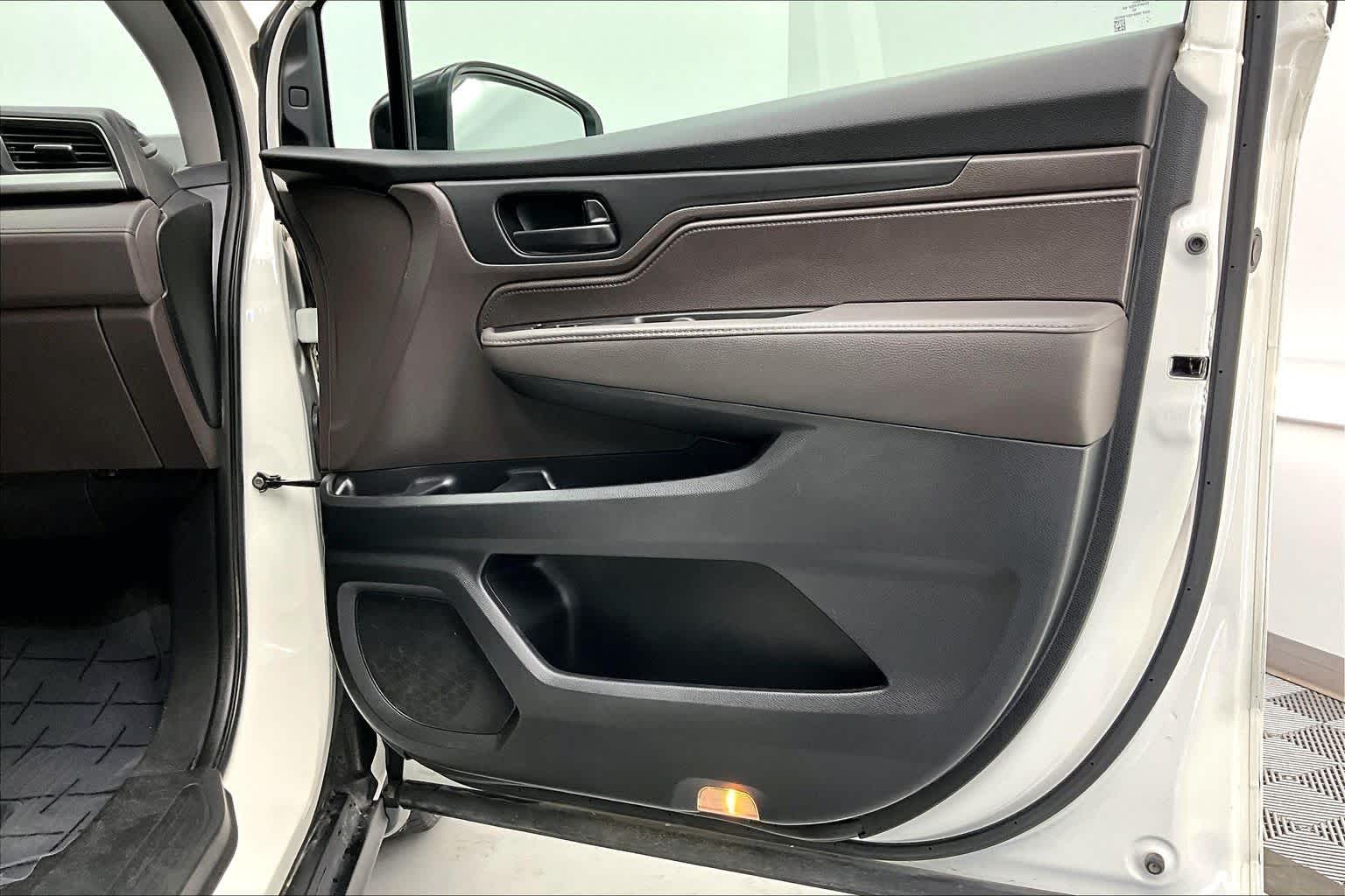 Thumbnail: 2019 Honda Odyssey - 24