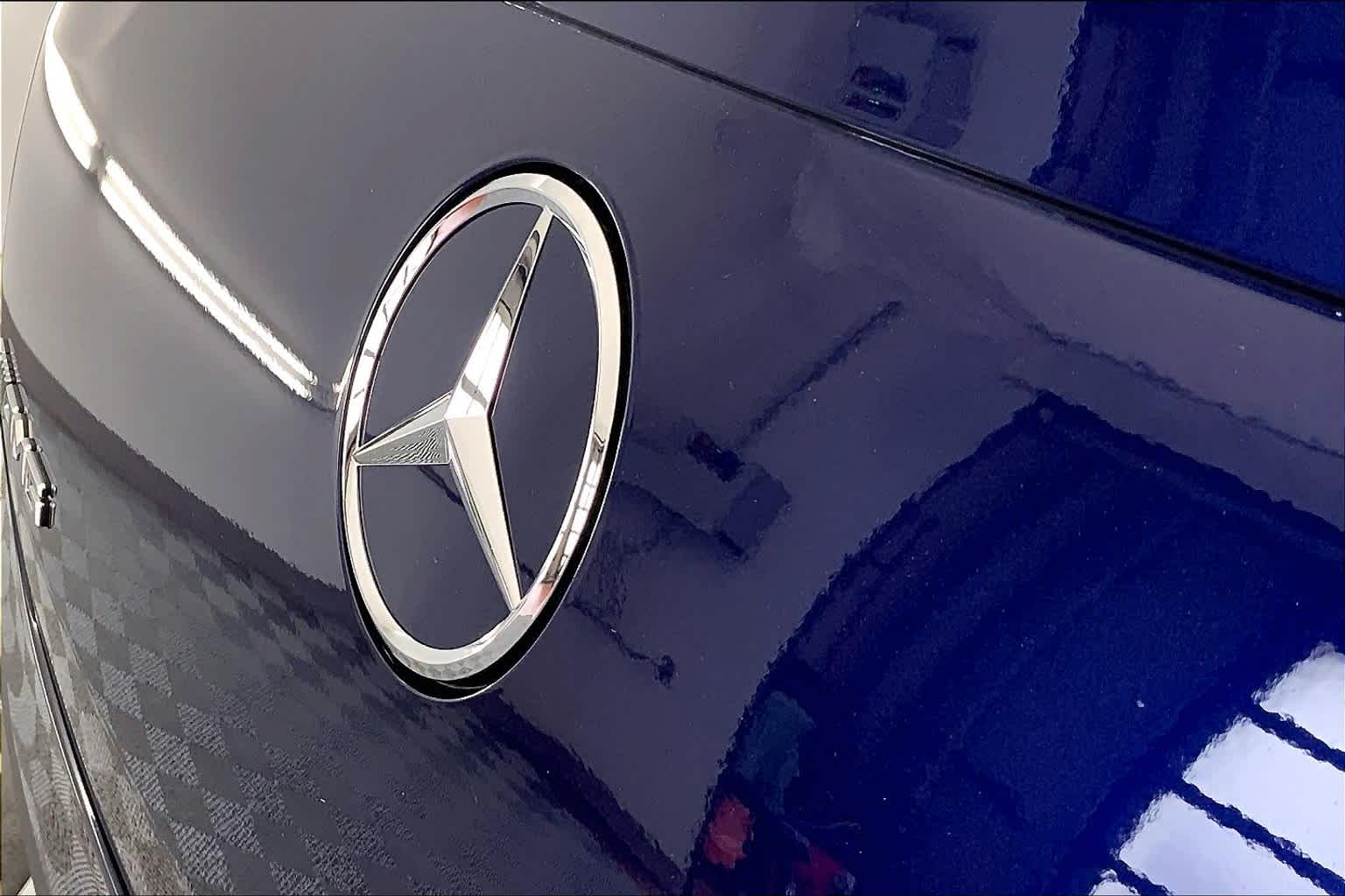 Thumbnail: 2025 Mercedes-Benz GL-Class - 22