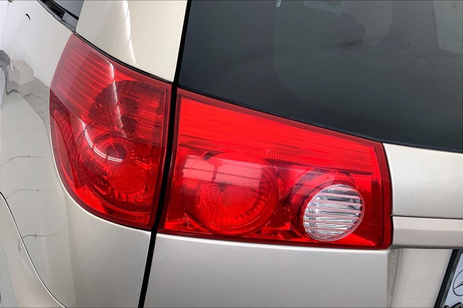 Thumbnail: 2006 Toyota Sienna - 23