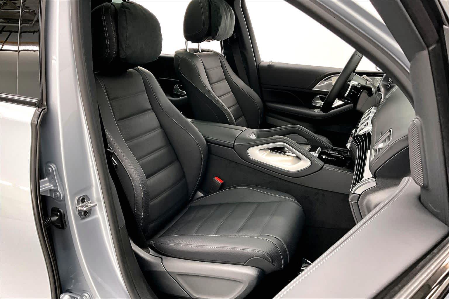 Thumbnail: 2026 Mercedes-Benz GLS - 14