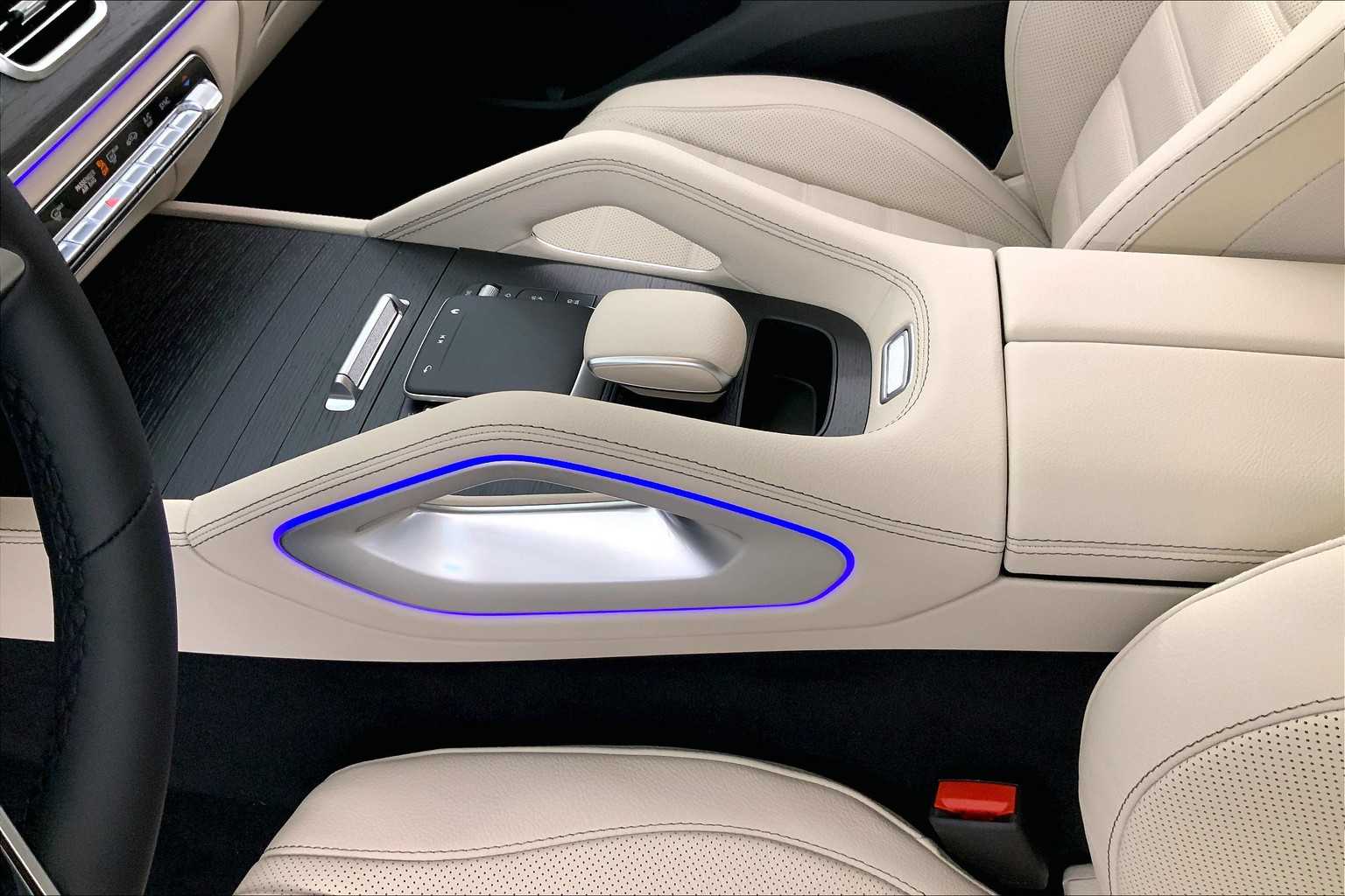 Thumbnail: 2026 Mercedes-Benz GLE - 17