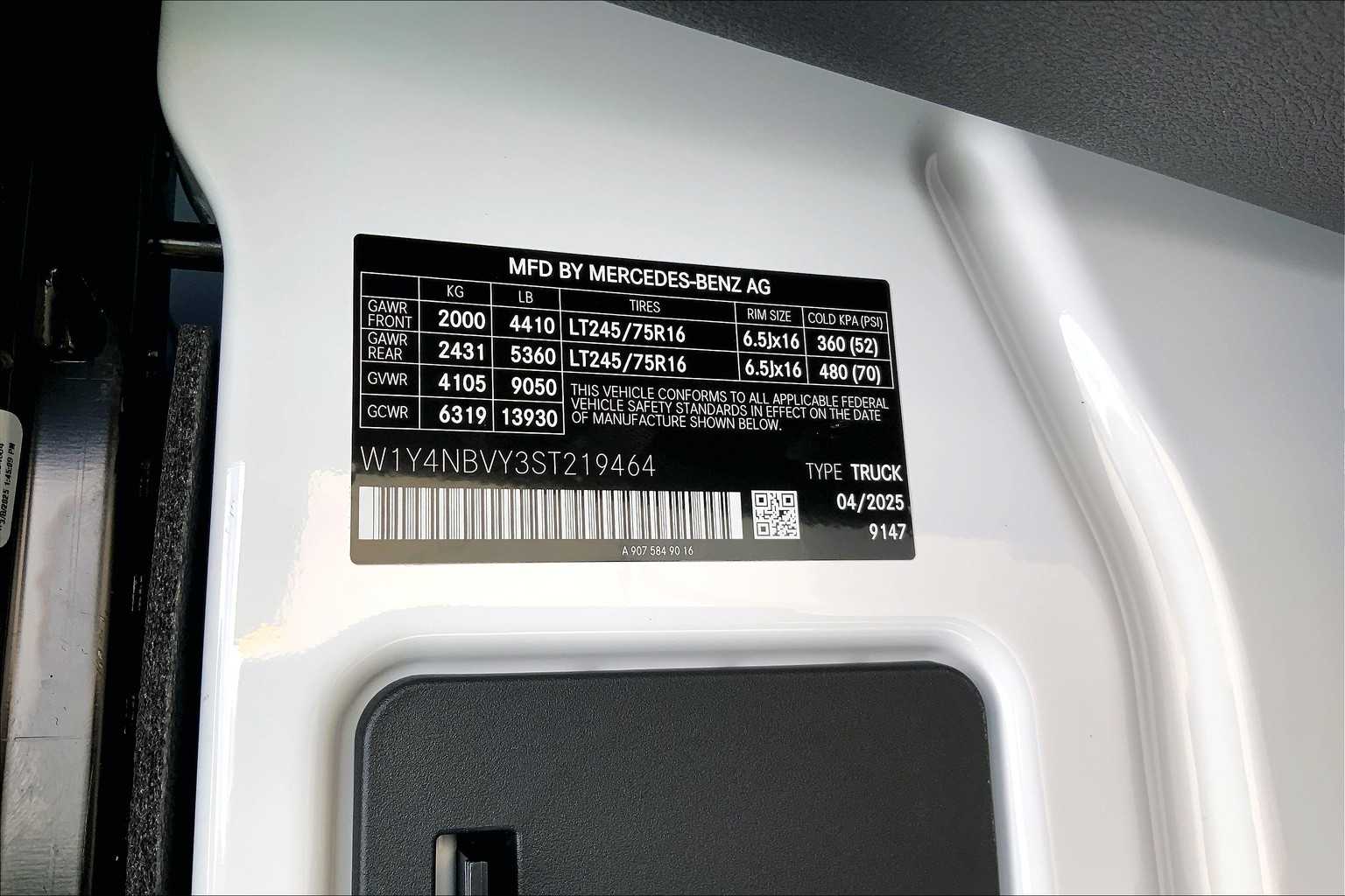 2025 Mercedes-Benz Sprinter 2500 24