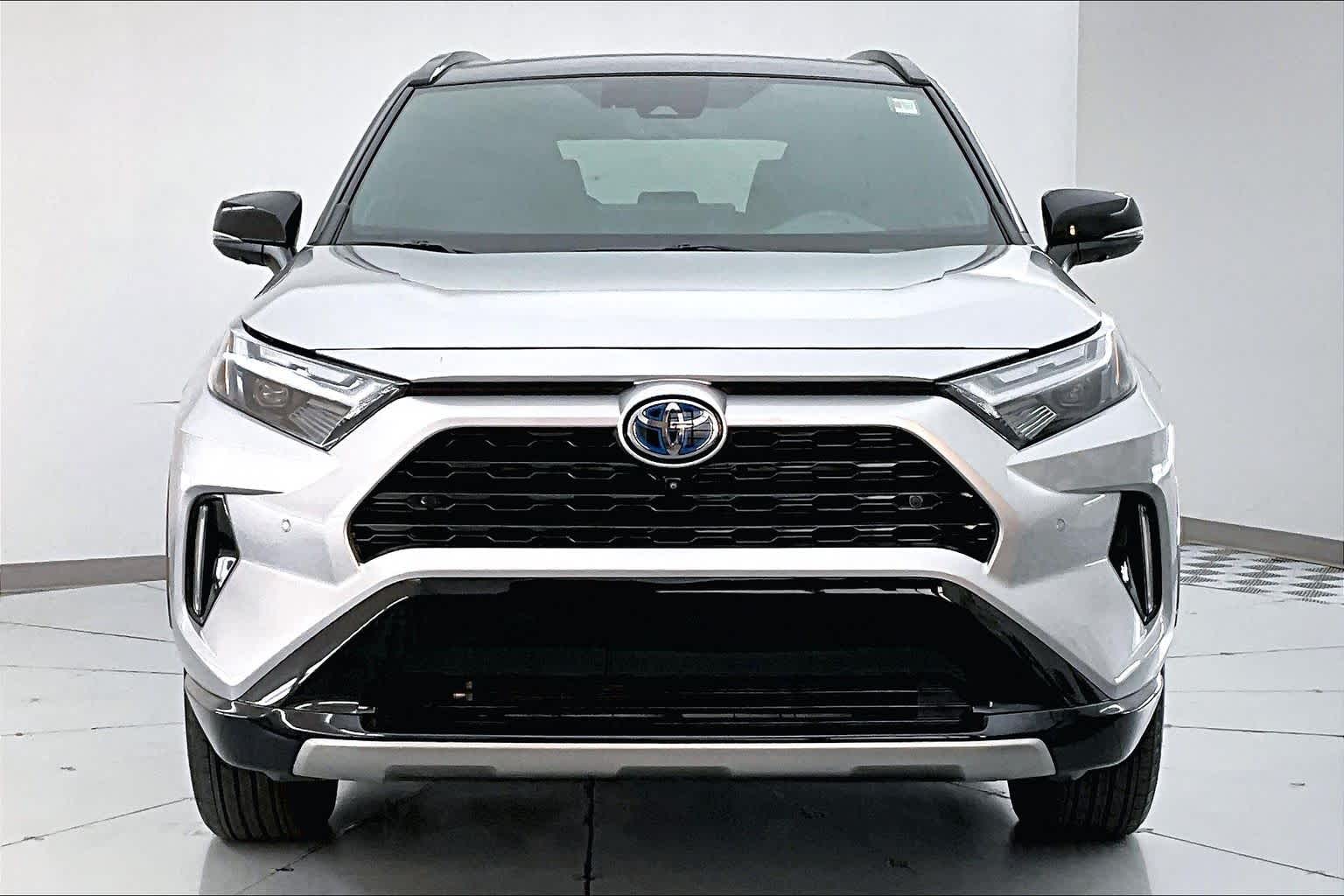 Thumbnail: 2023 Toyota RAV4 - 6