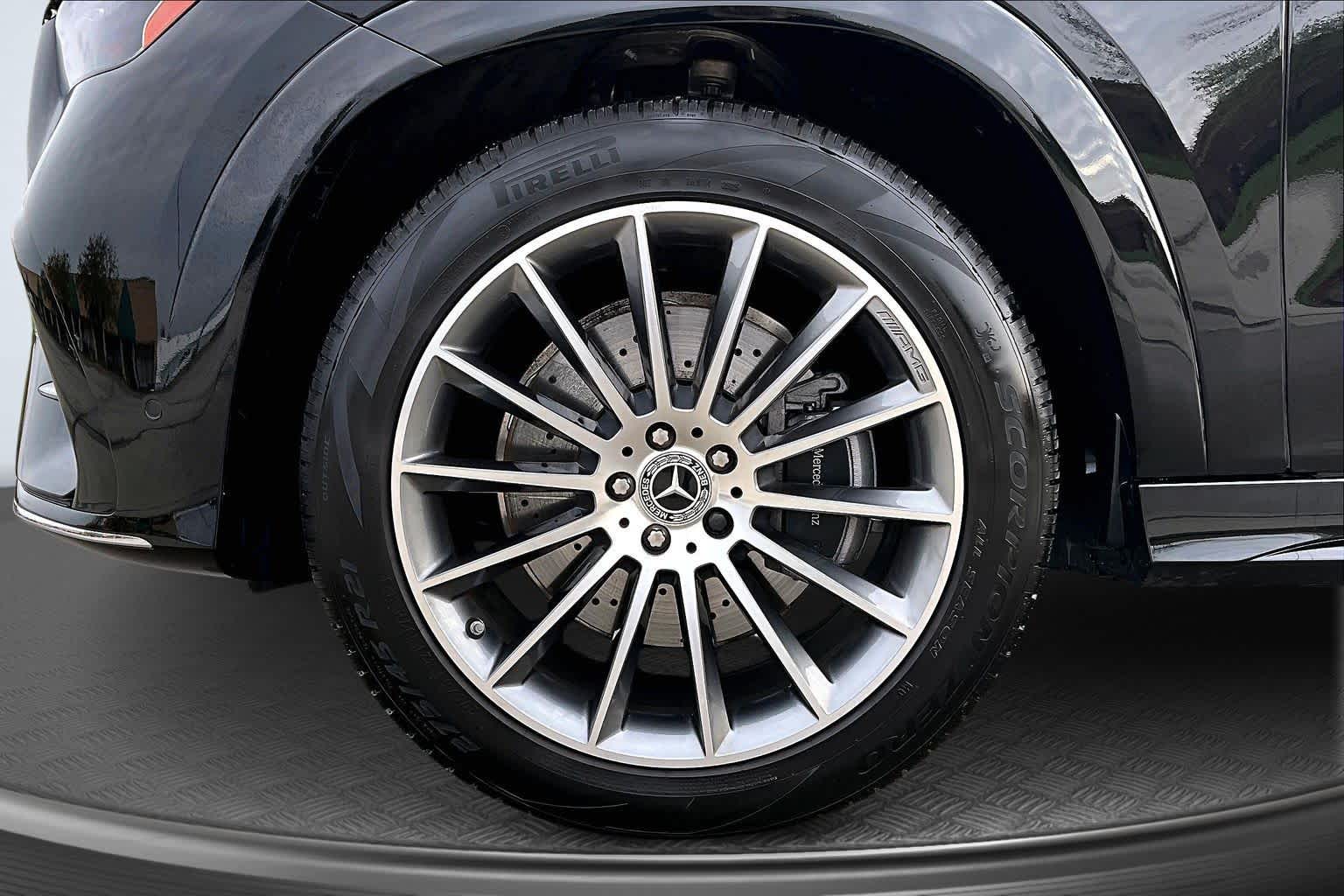 Thumbnail: 2026 Mercedes-Benz GLE - 8