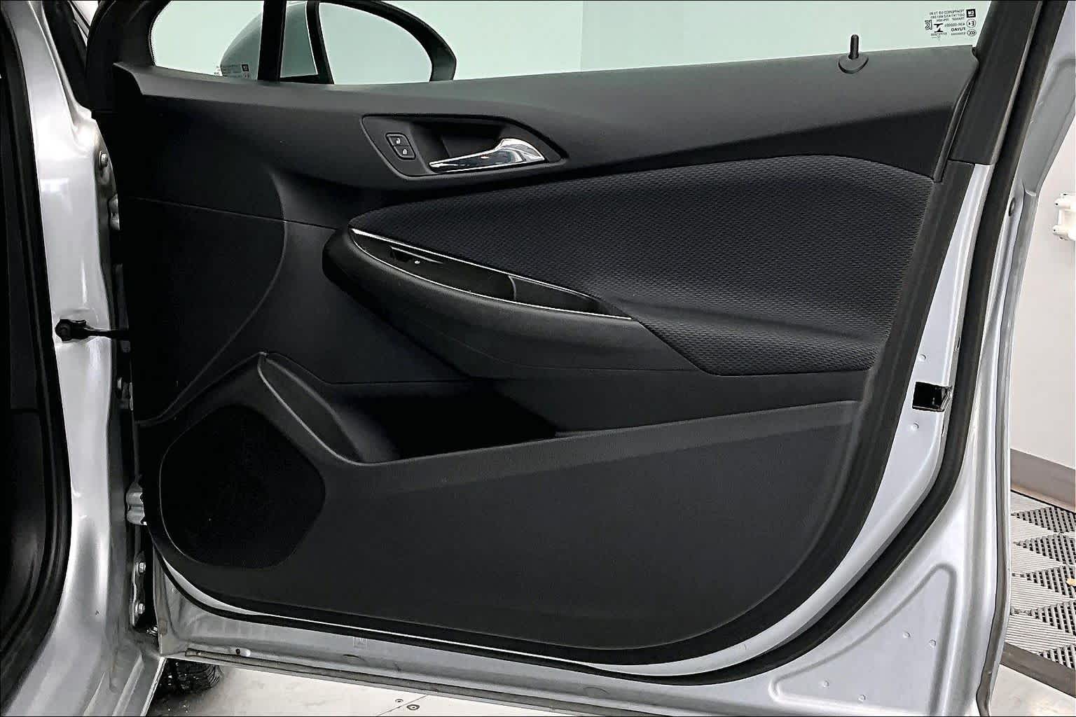 Thumbnail: 2018 Chevrolet Cruze - 24