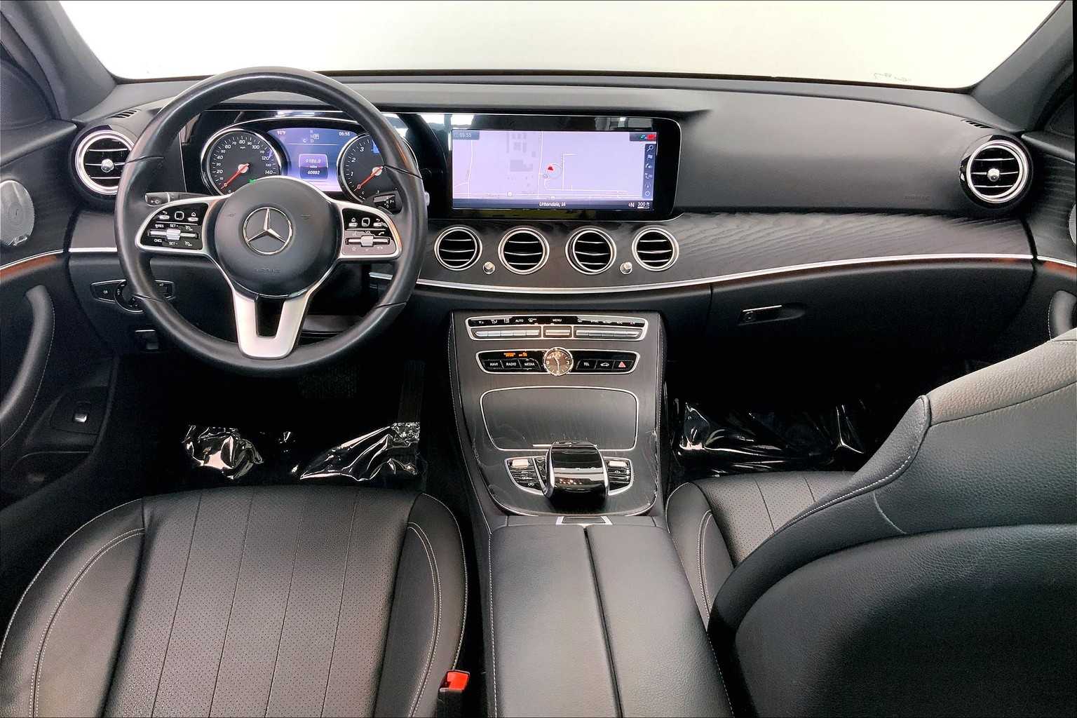 Thumbnail: 2019 Mercedes-Benz E-Class - 10