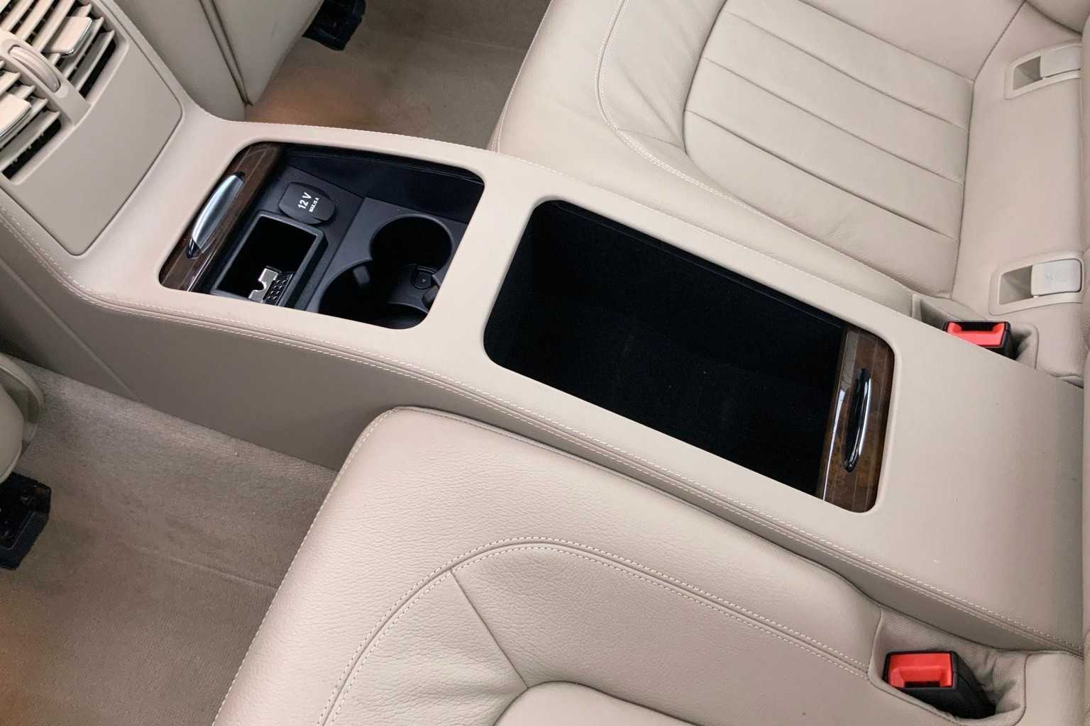 Thumbnail: 2012 Mercedes-Benz CLS - 29