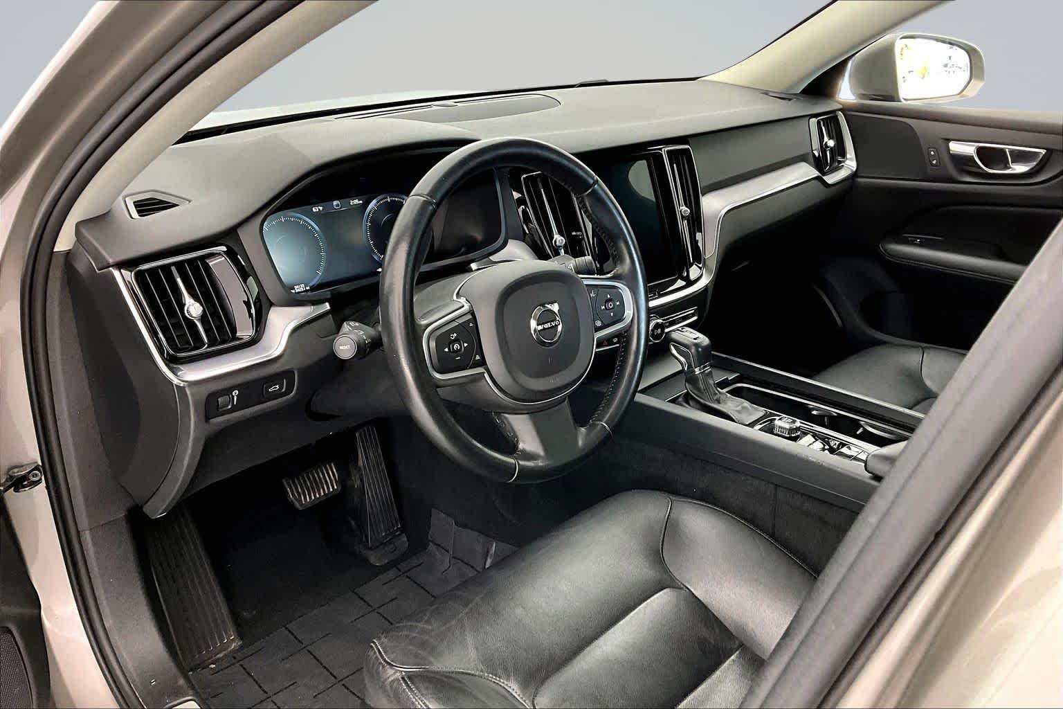 Thumbnail: 2020 Volvo S60 - 2