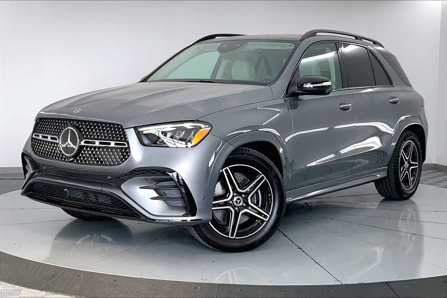 Thumbnail: 2026 Mercedes-Benz GLE - 1