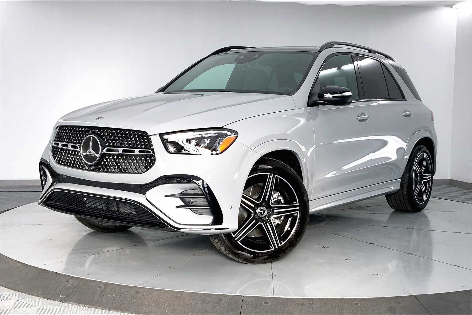 2025 Mercedes-Benz GLE 450 -
                  Urbandale, IA