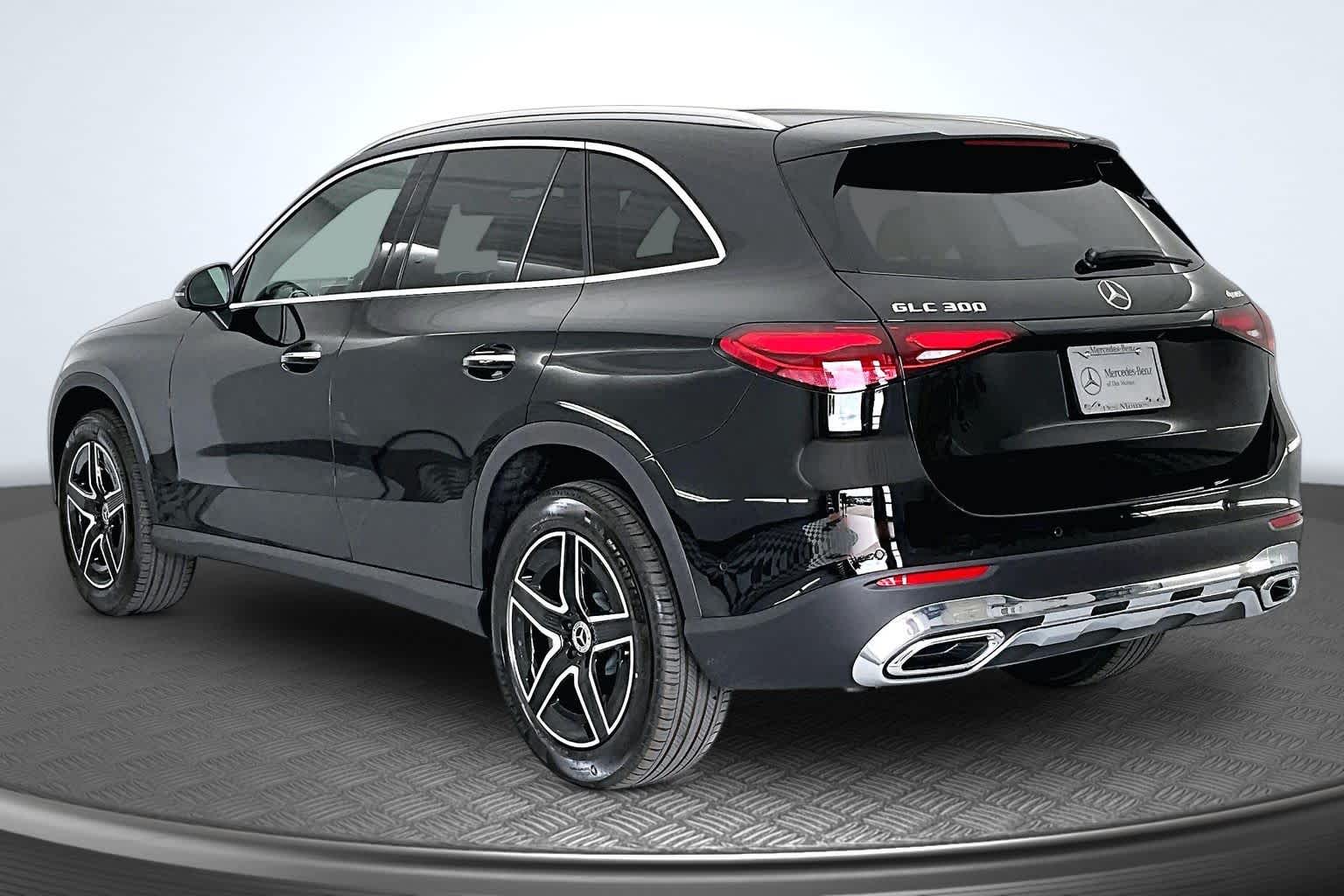 Thumbnail: 2026 Mercedes-Benz GLC - 4