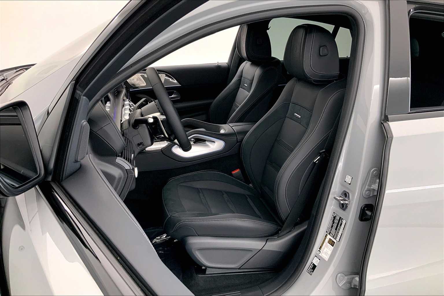 Thumbnail: 2026 Mercedes-Benz GLE - 11