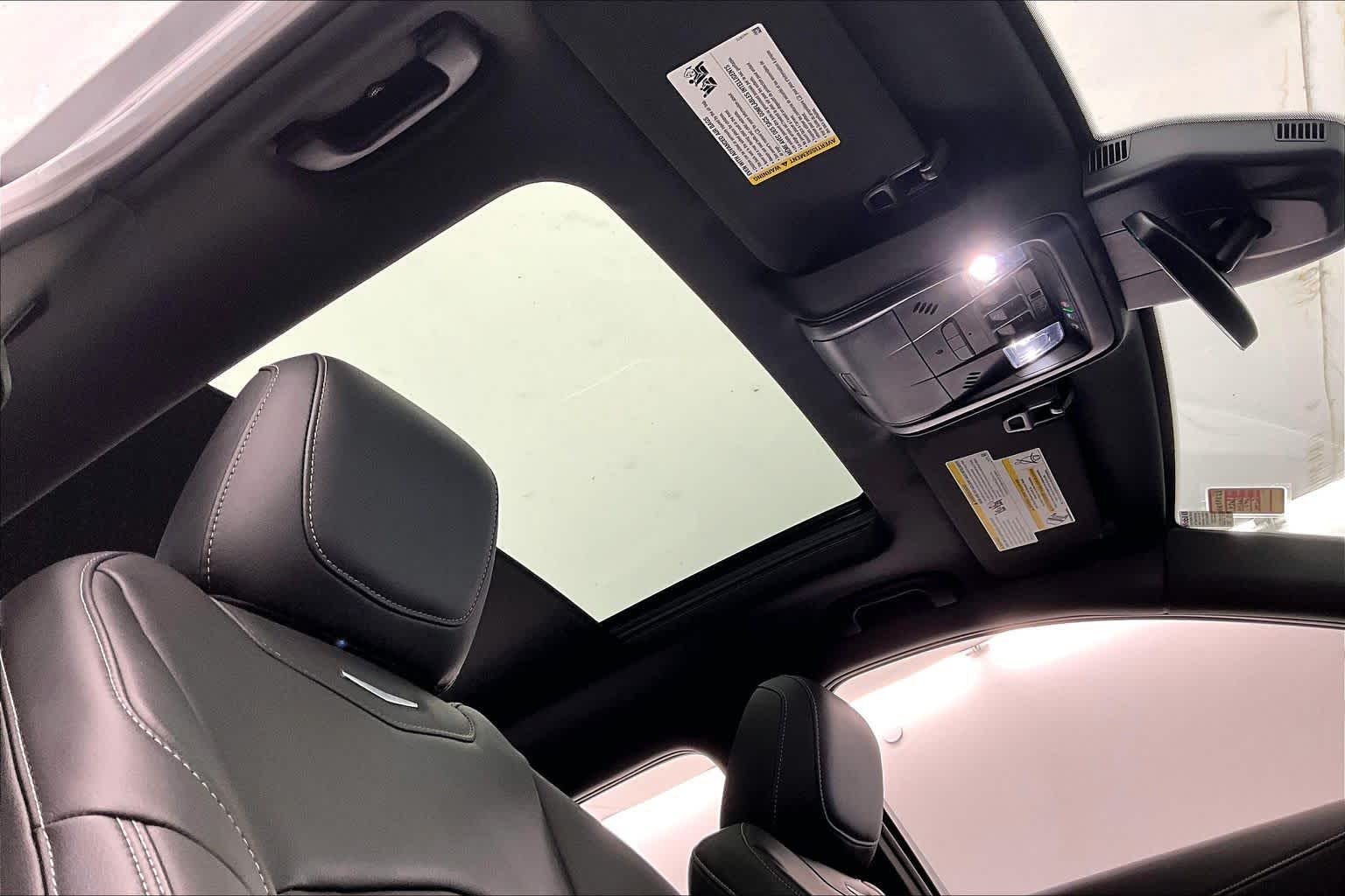 Thumbnail: 2024 Cadillac XT4 - 22