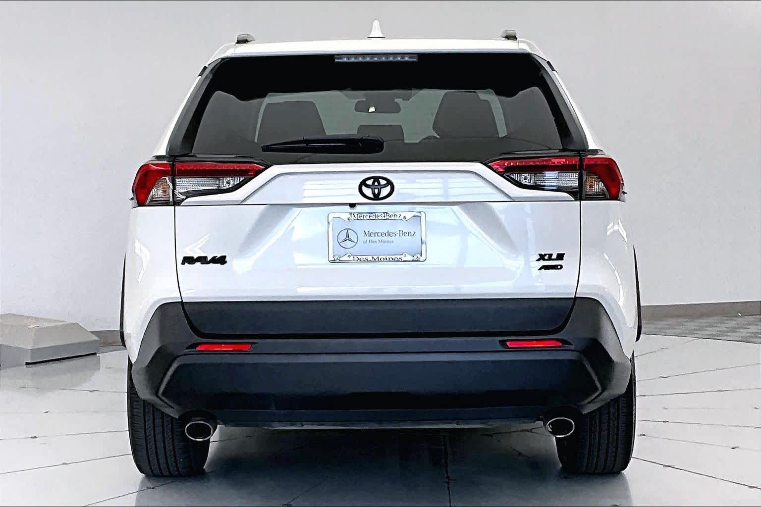 Thumbnail: 2021 Toyota RAV4 - 5