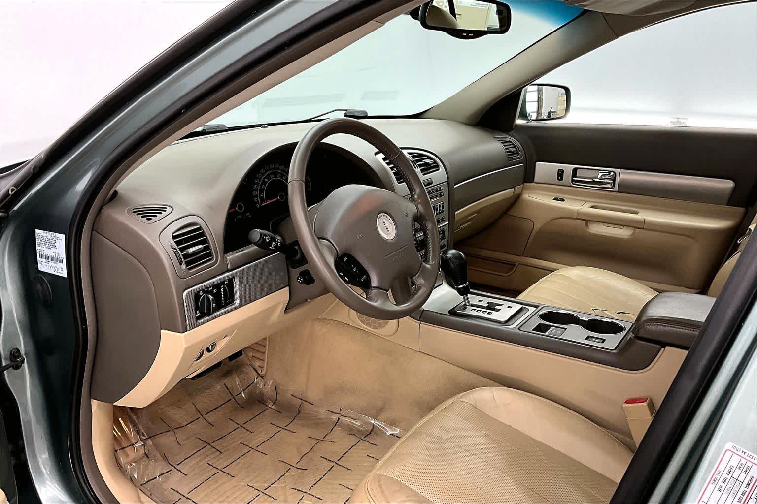 Thumbnail: 2005 Lincoln LS - 2