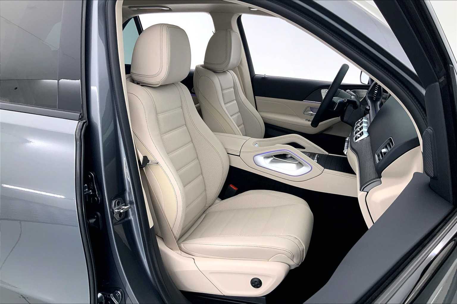 Thumbnail: 2026 Mercedes-Benz GLE - 14