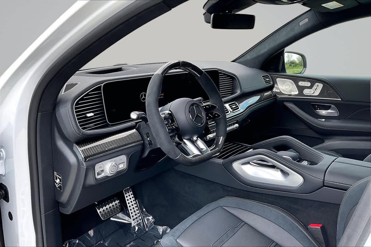 Thumbnail: 2026 Mercedes-Benz GL-Class - 2