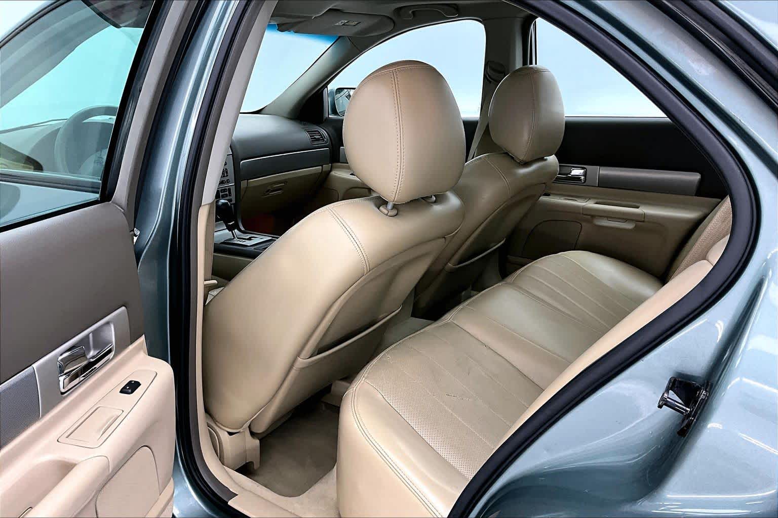 Thumbnail: 2005 Lincoln LS - 12