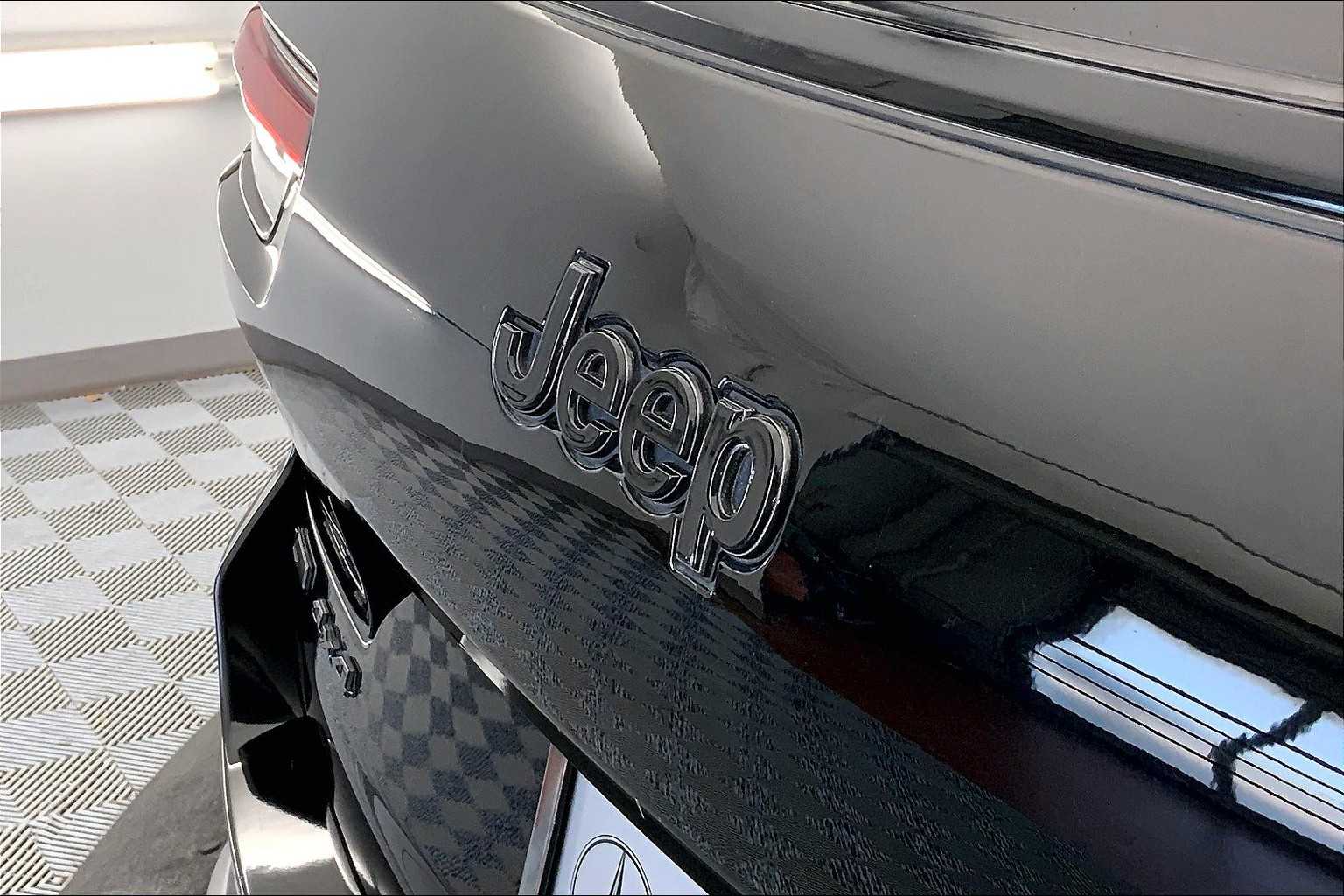 Thumbnail: 2021 Jeep Grand Cherokee L - 7