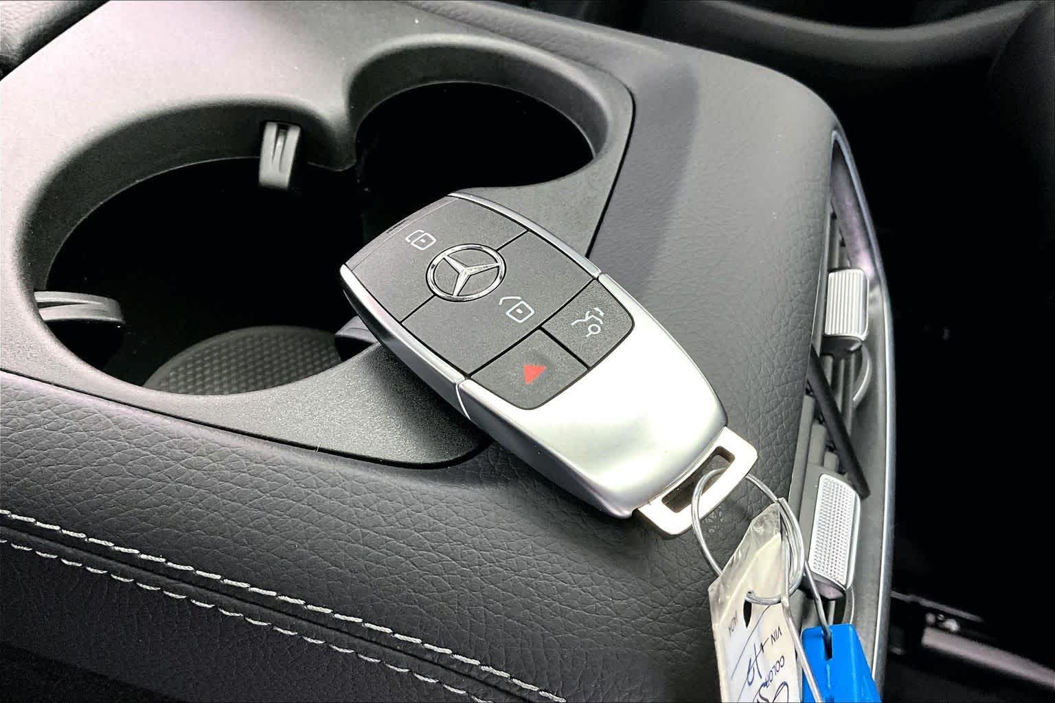 Thumbnail: 2026 Mercedes-Benz GLS - 20