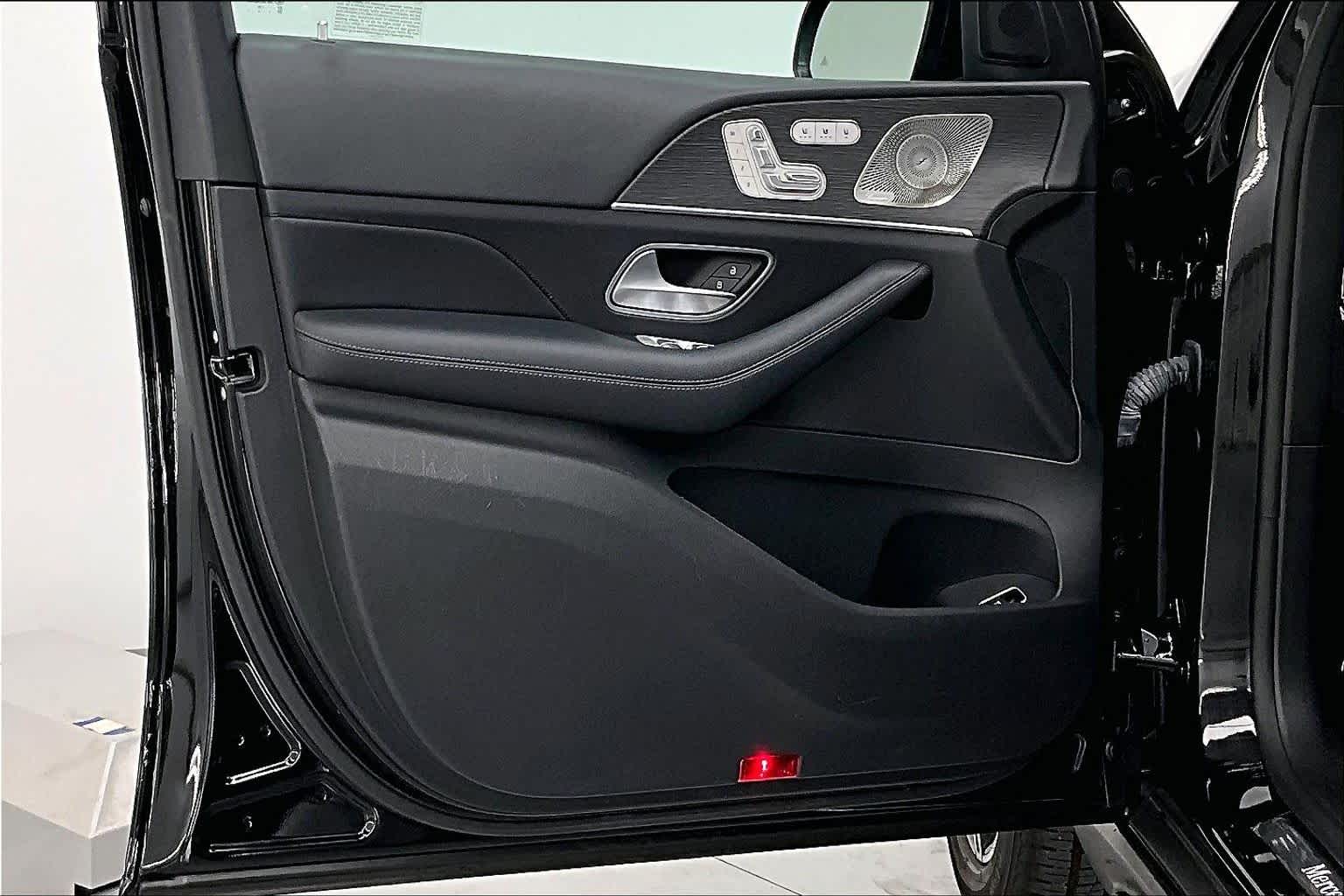 Thumbnail: 2022 Mercedes-Benz GLE - 23